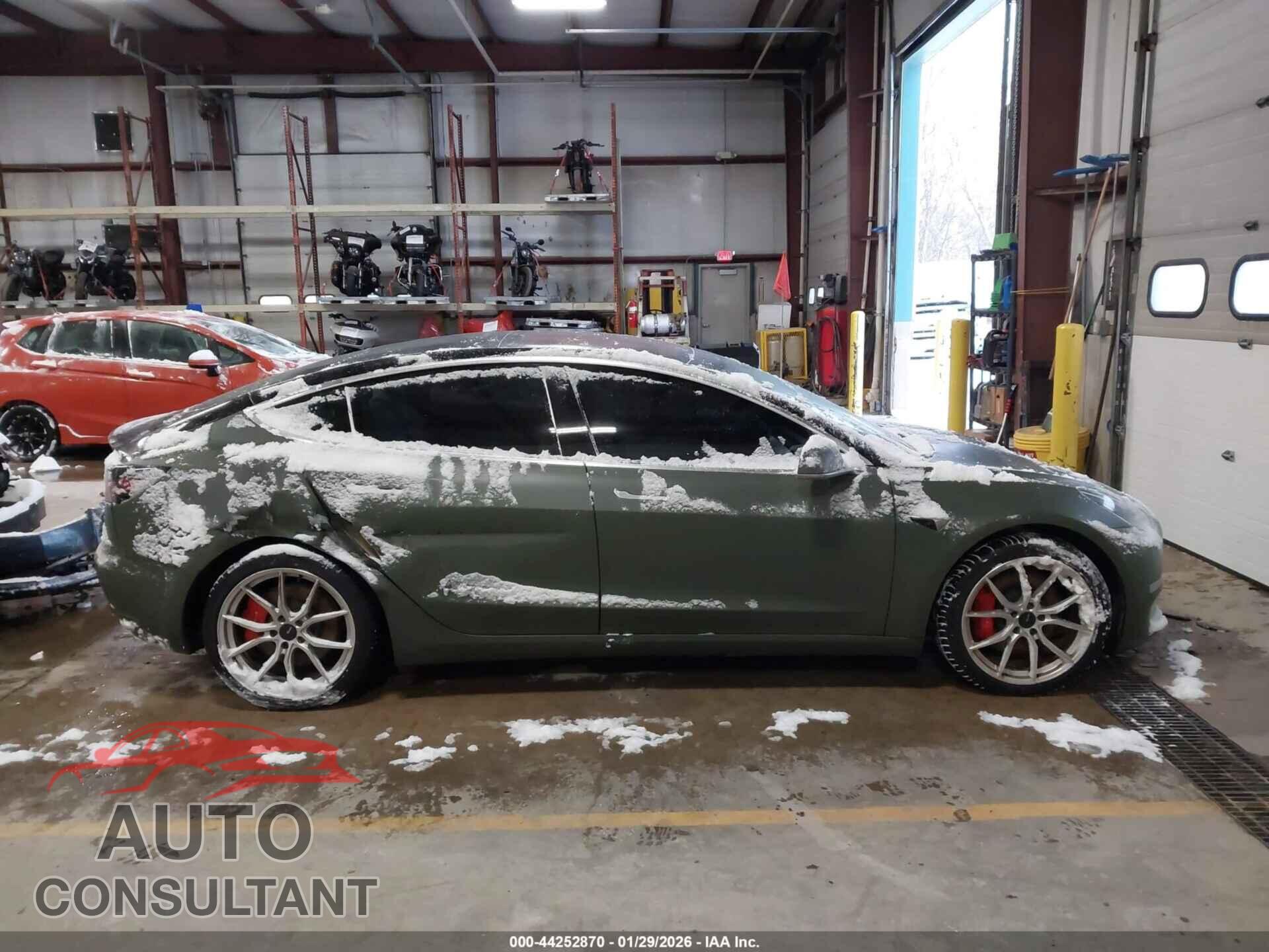 TESLA MODEL 3 2019 - 5YJ3E1EB9KF214049