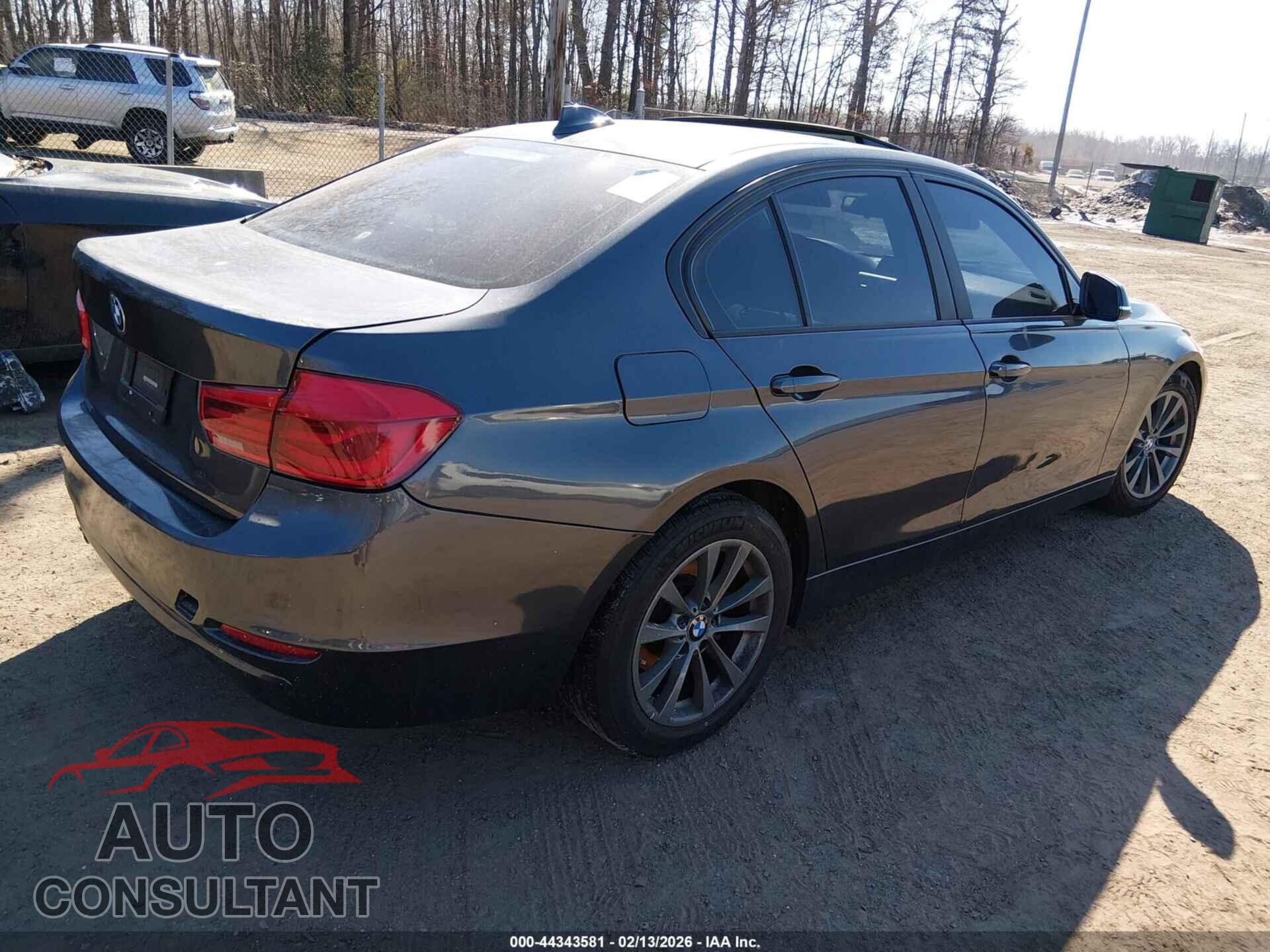 BMW 320I 2017 - WBA8E5G58HNU22239