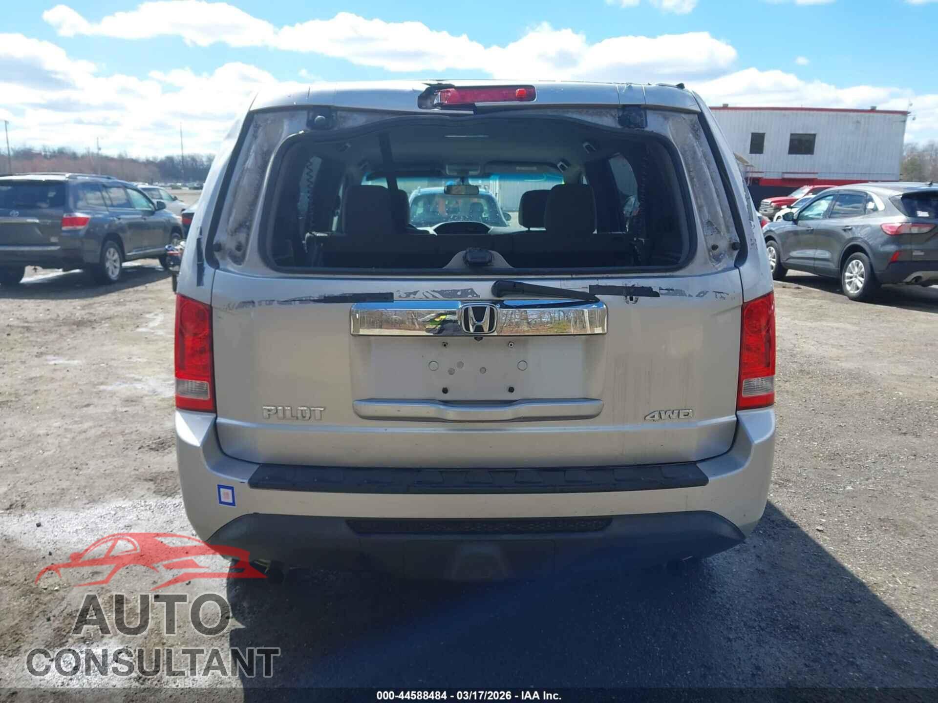 HONDA PILOT 2013 - 5FNYF4H29DB030829
