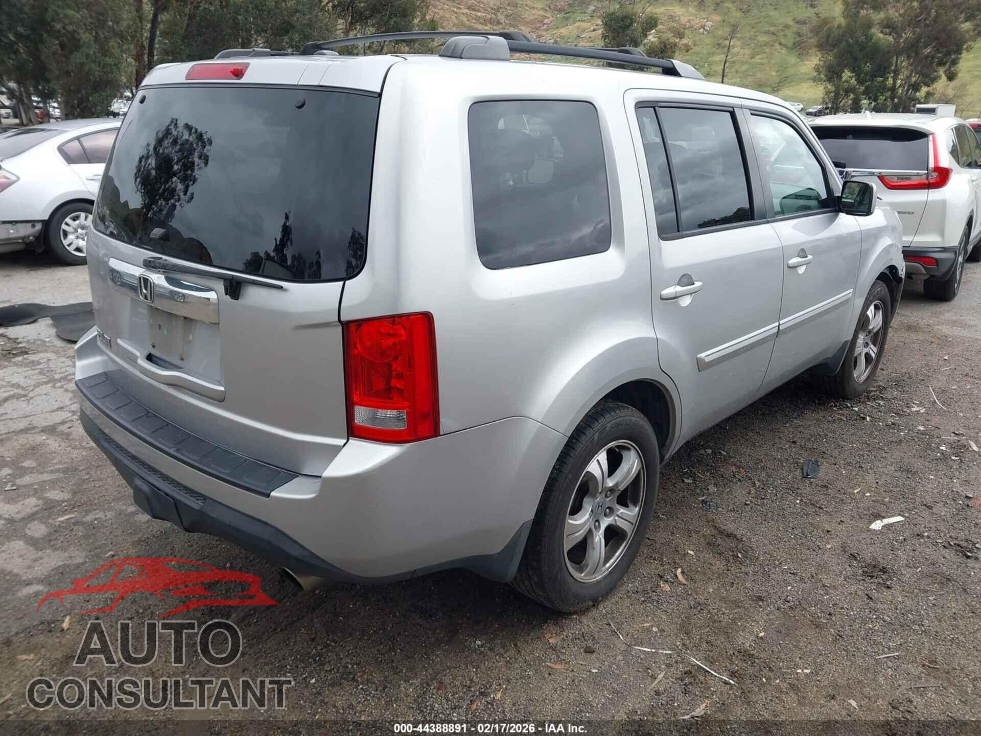 HONDA PILOT 2013 - 5FNYF3H53DB016834
