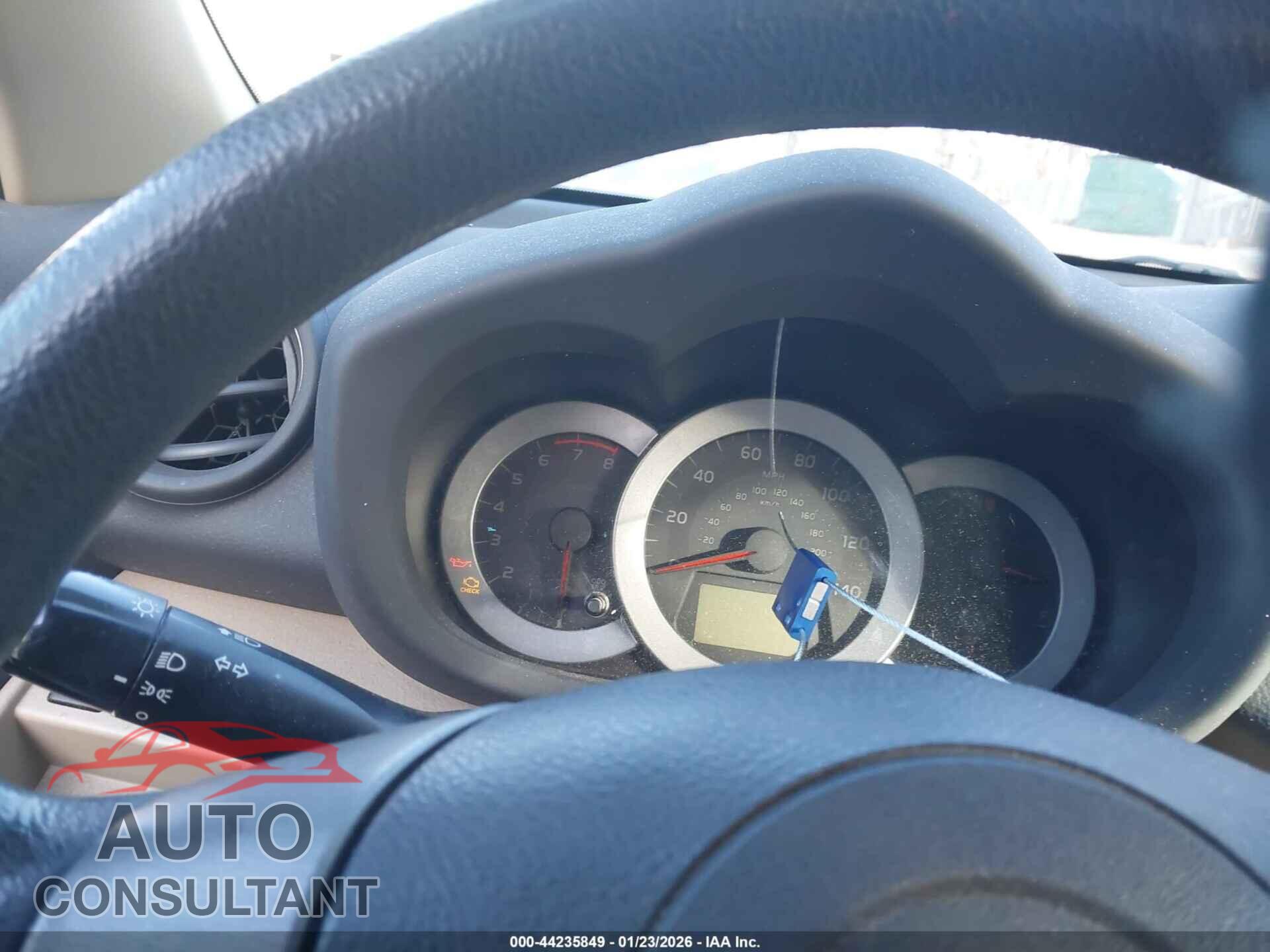 TOYOTA RAV4 2011 - 2T3BF4DV5BW084982