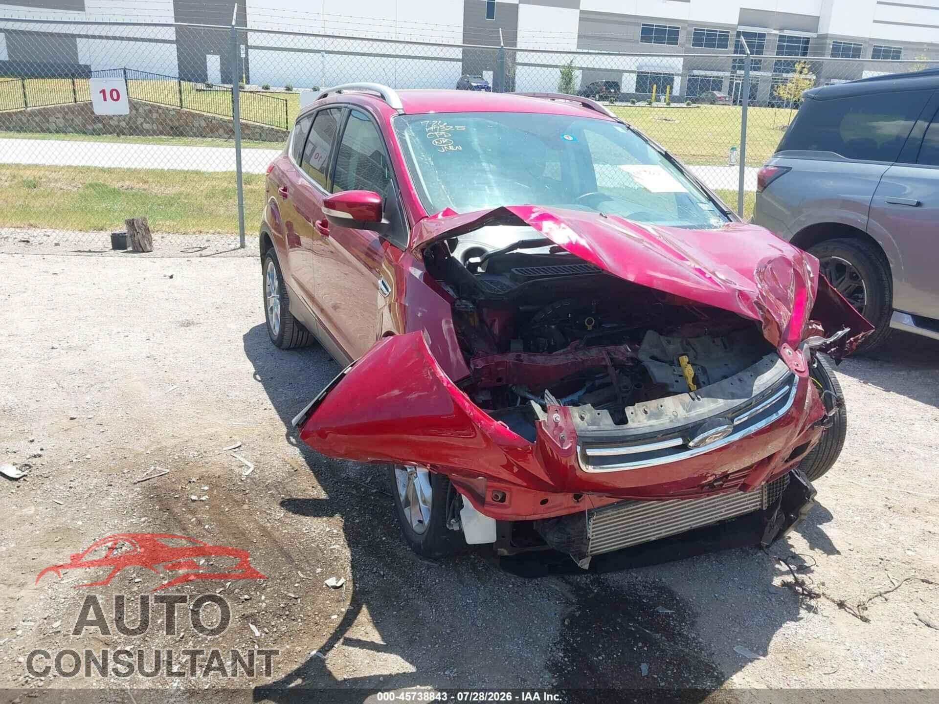 FORD ESCAPE 2015 - 1FMCU0J92FUC26326
