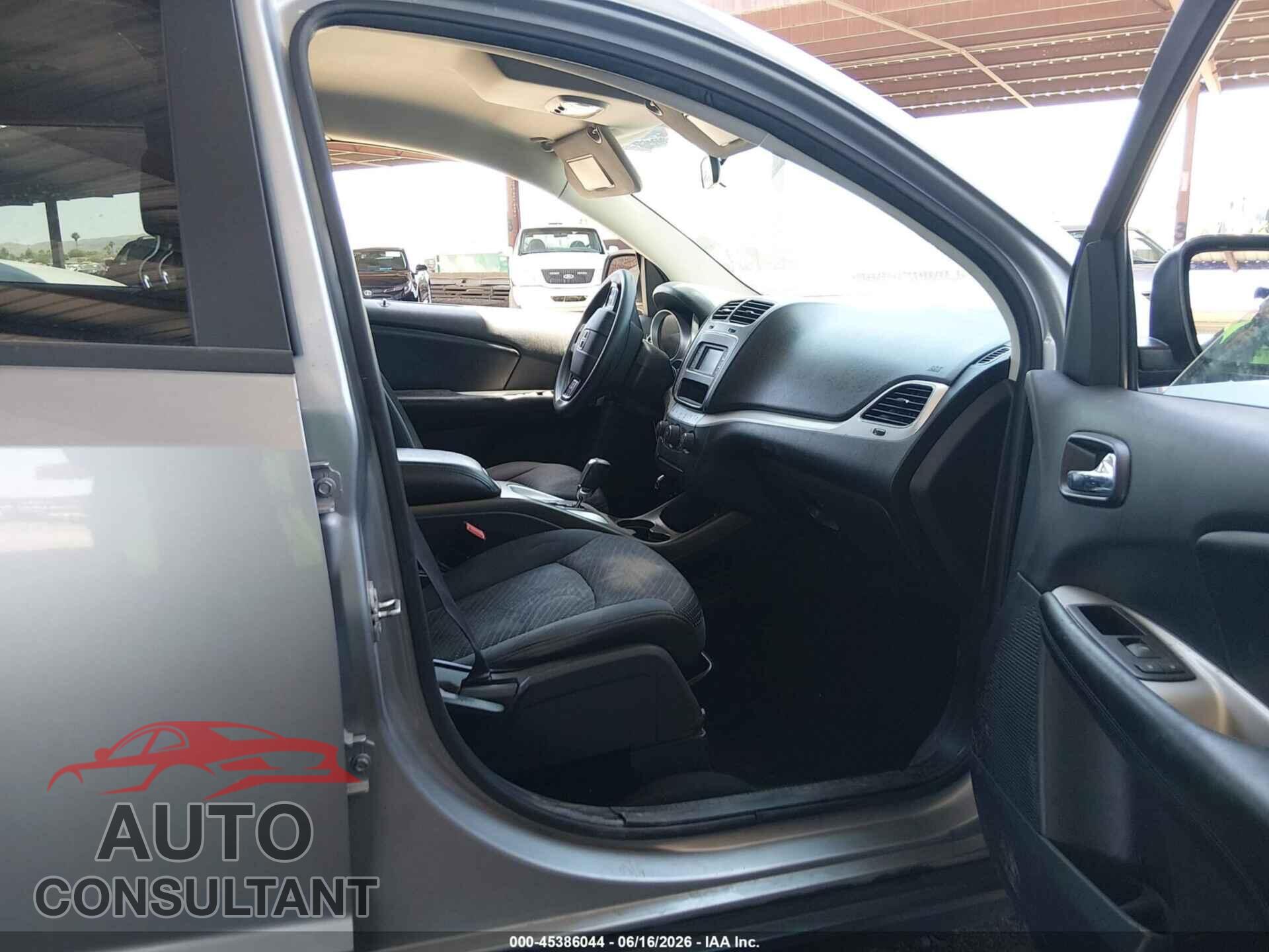 DODGE JOURNEY 2017 - 3C4PDCBG9HT572925