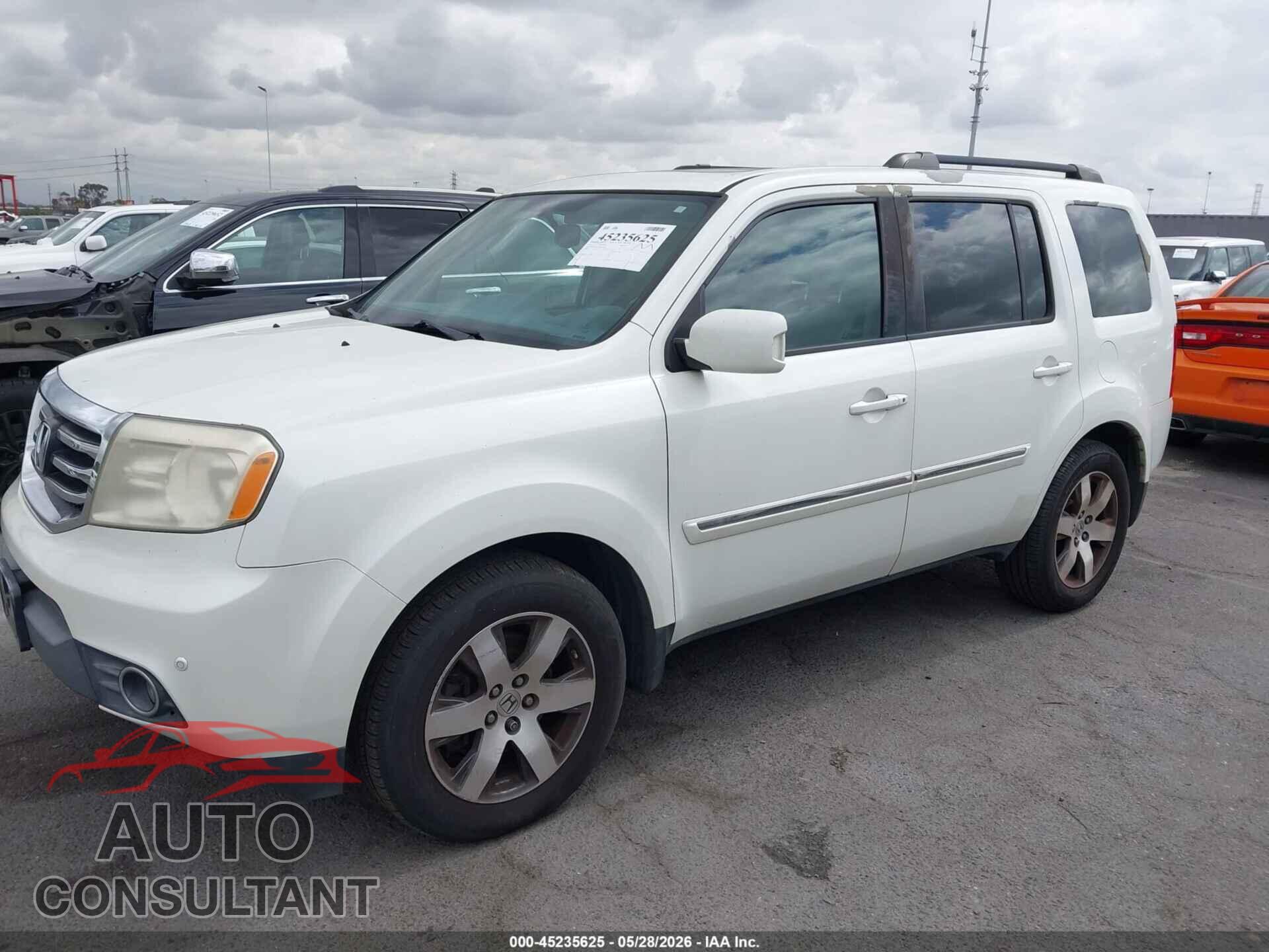 HONDA PILOT 2013 - 5FNYF3H95DB005448