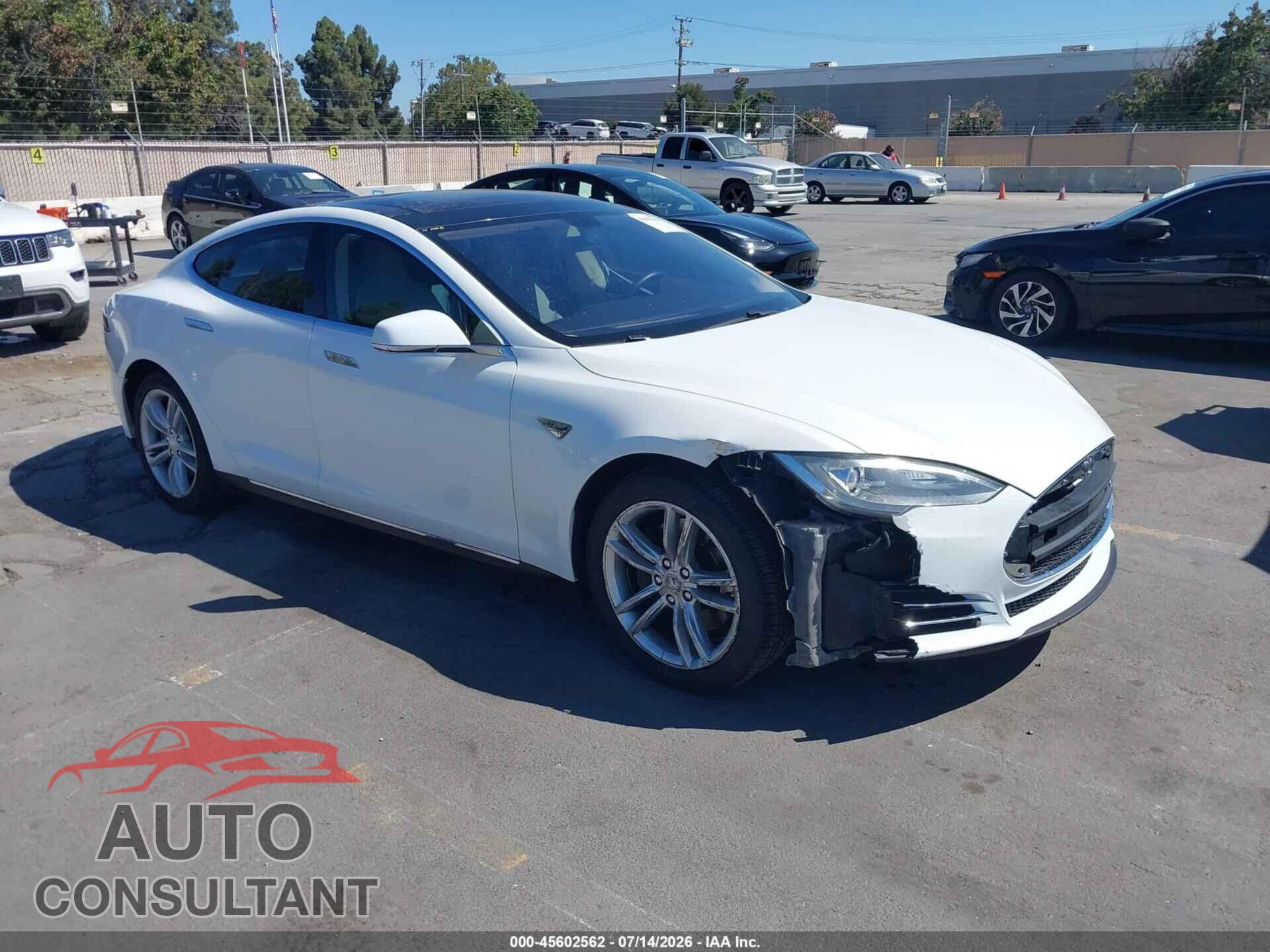 TESLA MODEL S 2013 - 5YJSA1AG1DFP04870