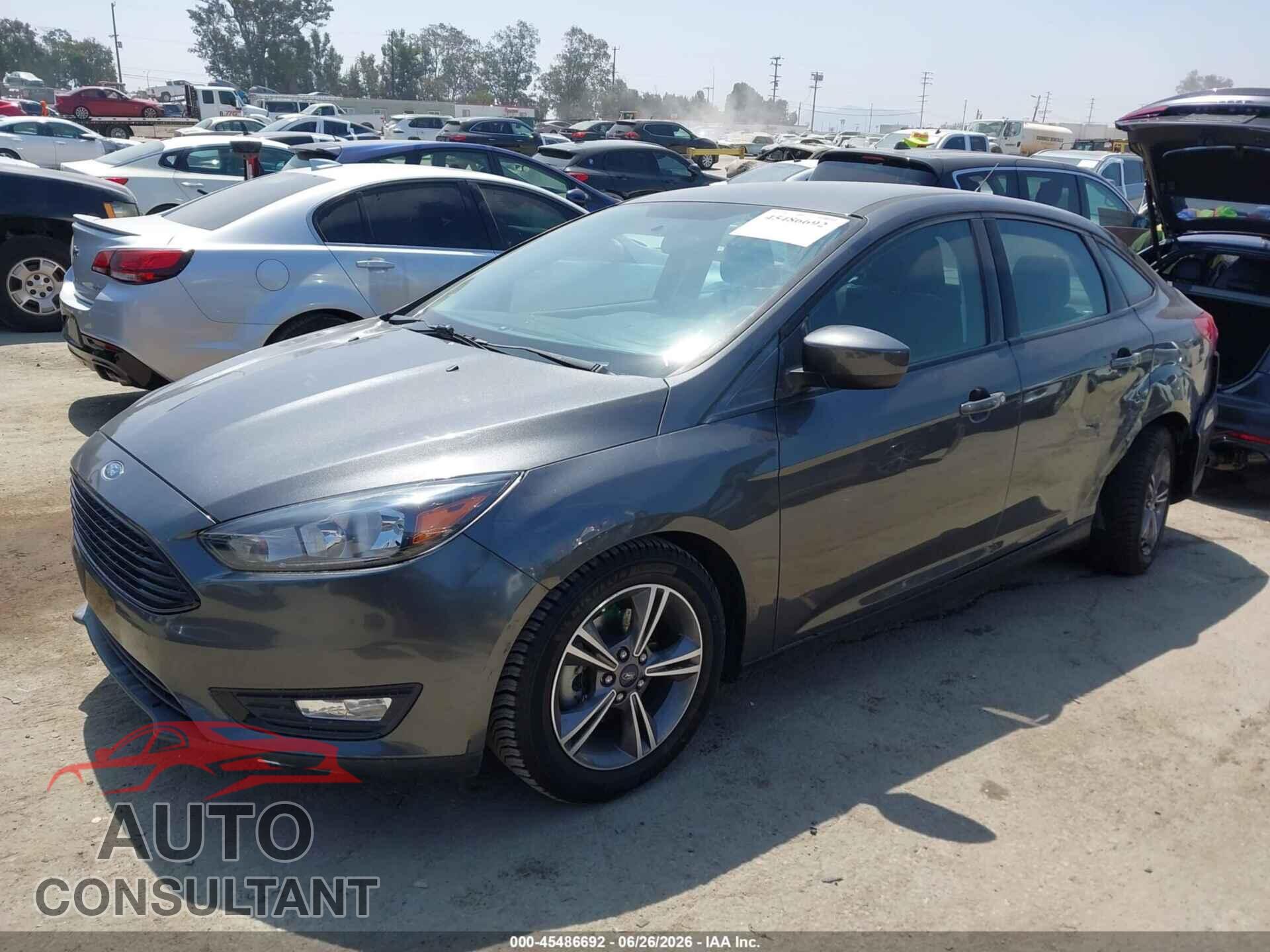 FORD FOCUS 2018 - 1FADP3FE3JL209062