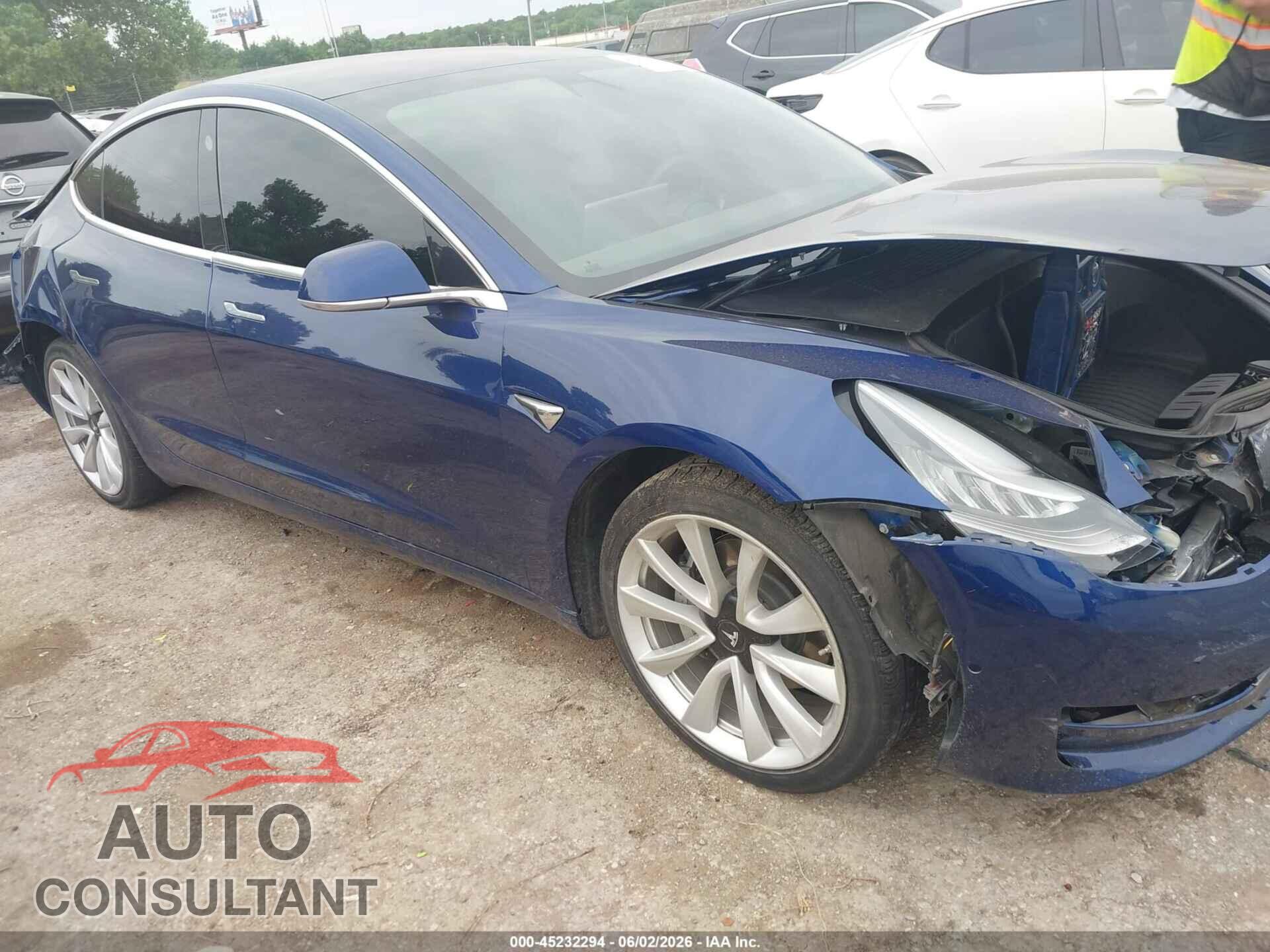TESLA MODEL 3 2018 - 5YJ3E1EA1JF164463