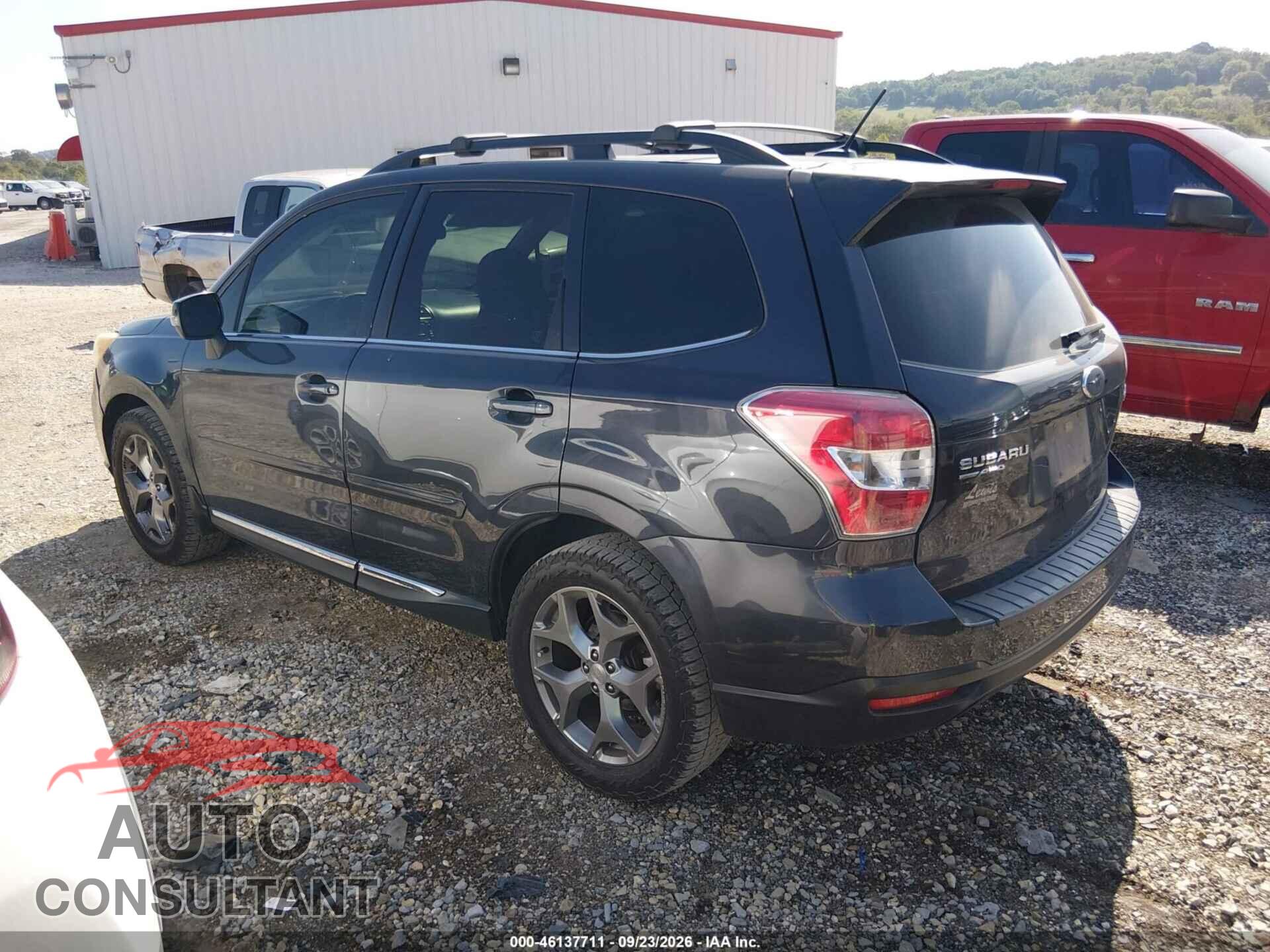 SUBARU FORESTER 2015 - JF2SJAUC5FH527351