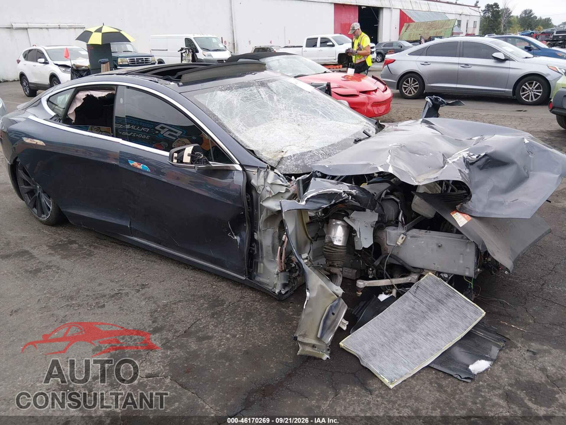 TESLA MODEL S 2018 - 5YJSA1E45JF248111