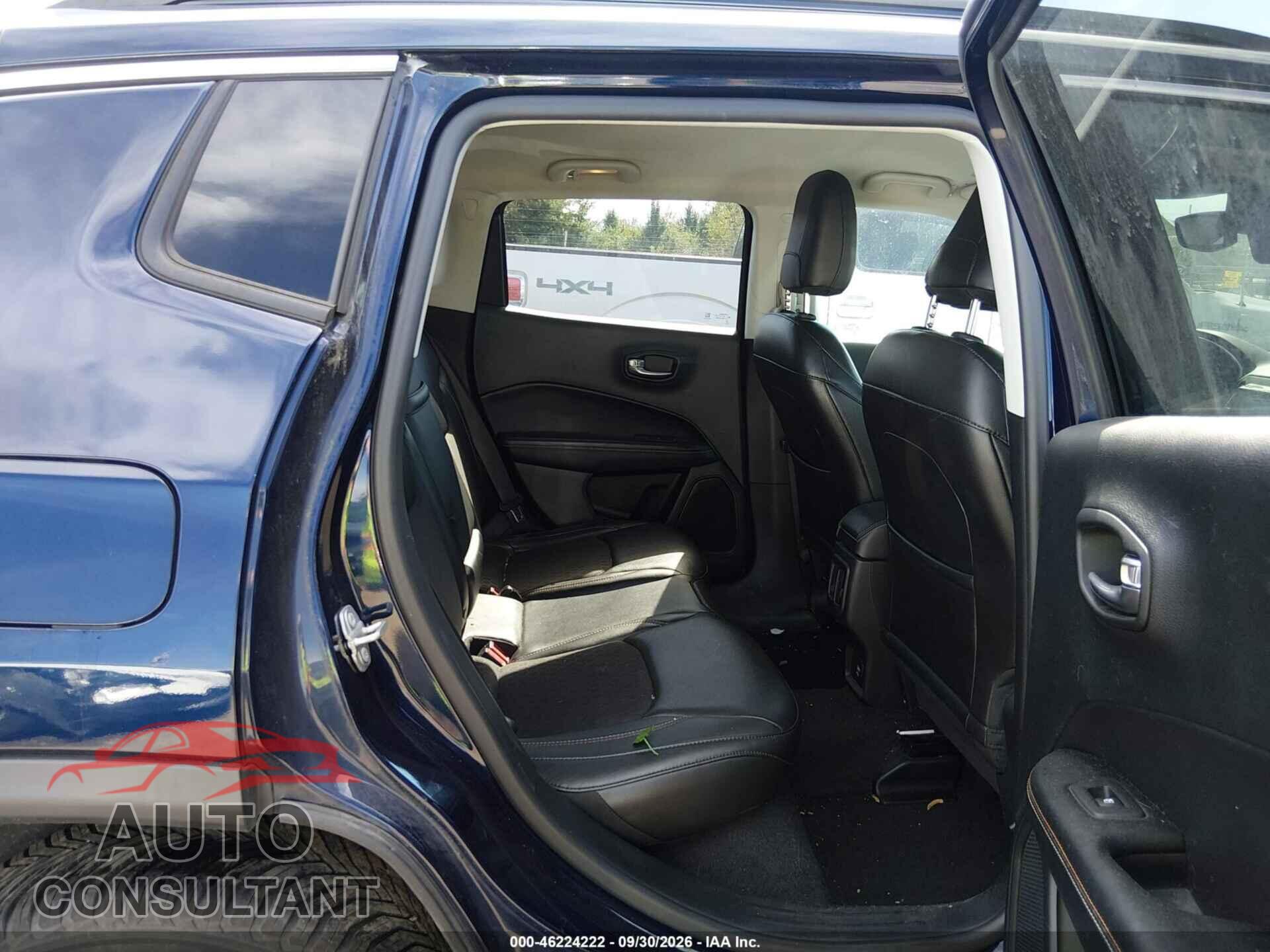 JEEP COMPASS 2018 - 3C4NJDBB1JT467506