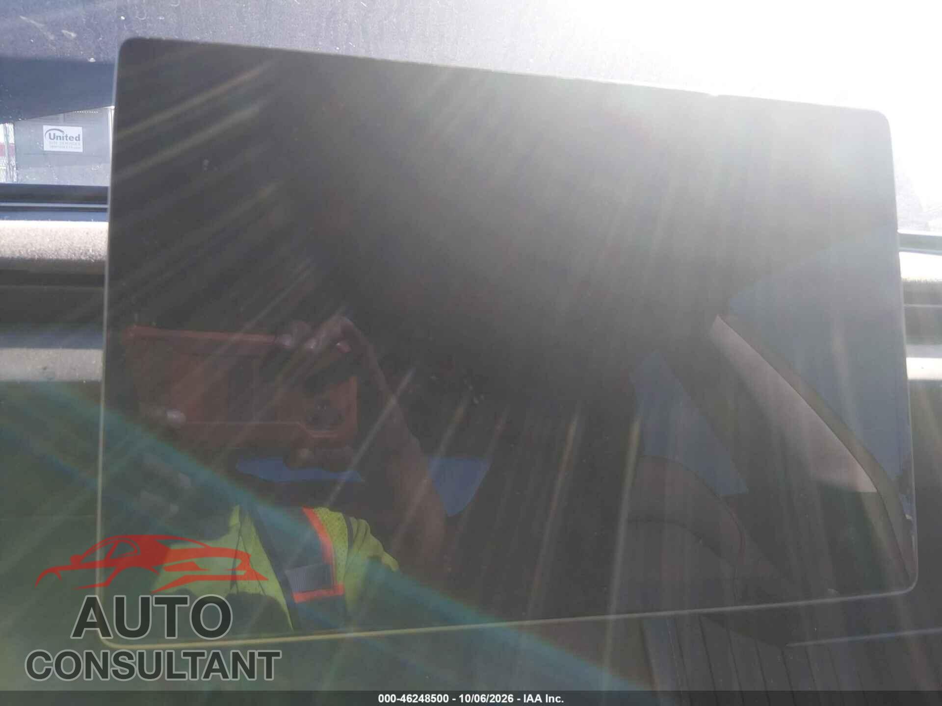 TESLA MODEL 3 2025 - 5YJ3E1EA1SF066258
