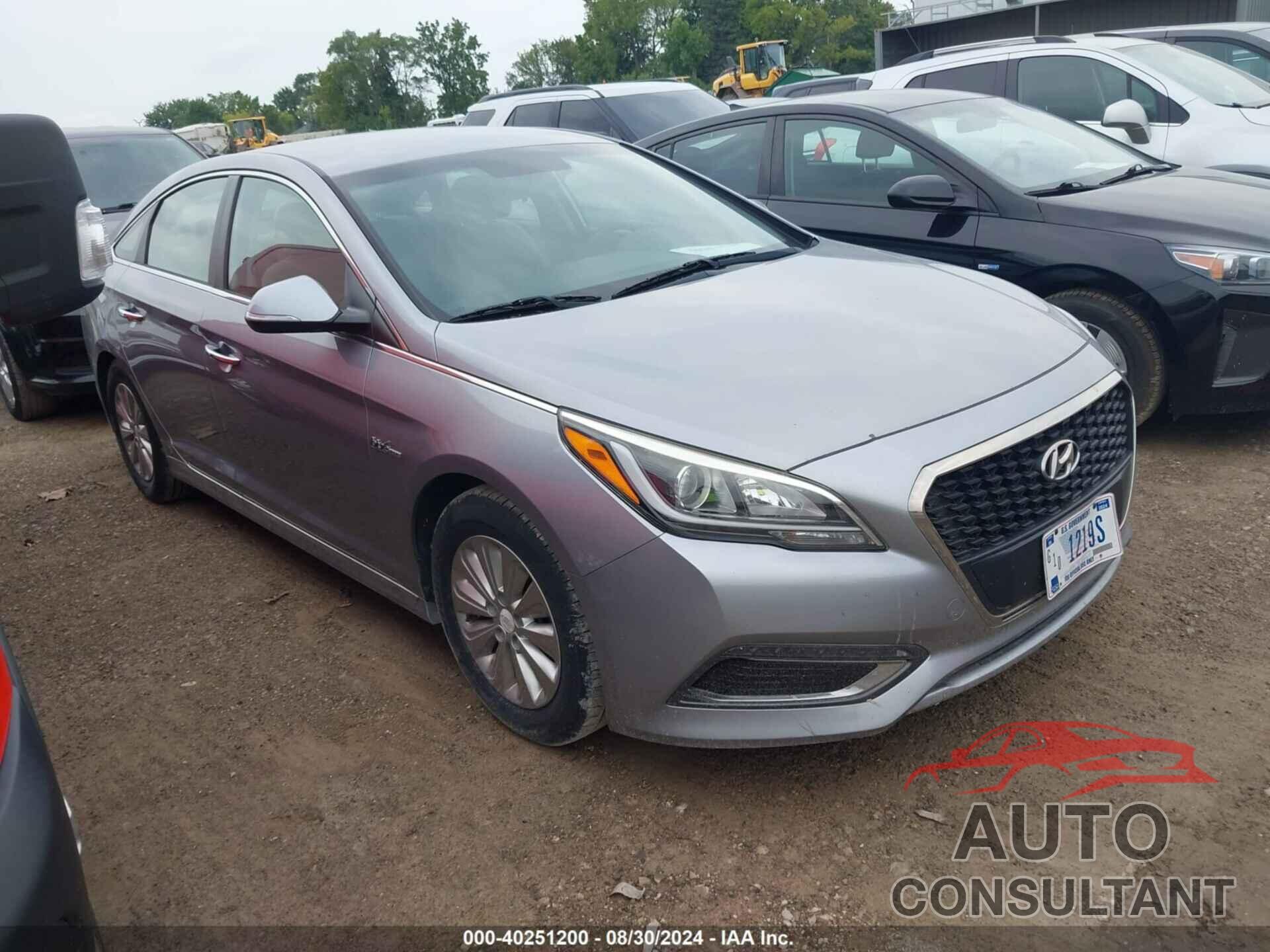 HYUNDAI SONATA HYBRID 2016 - KMHE24L1XGA037231