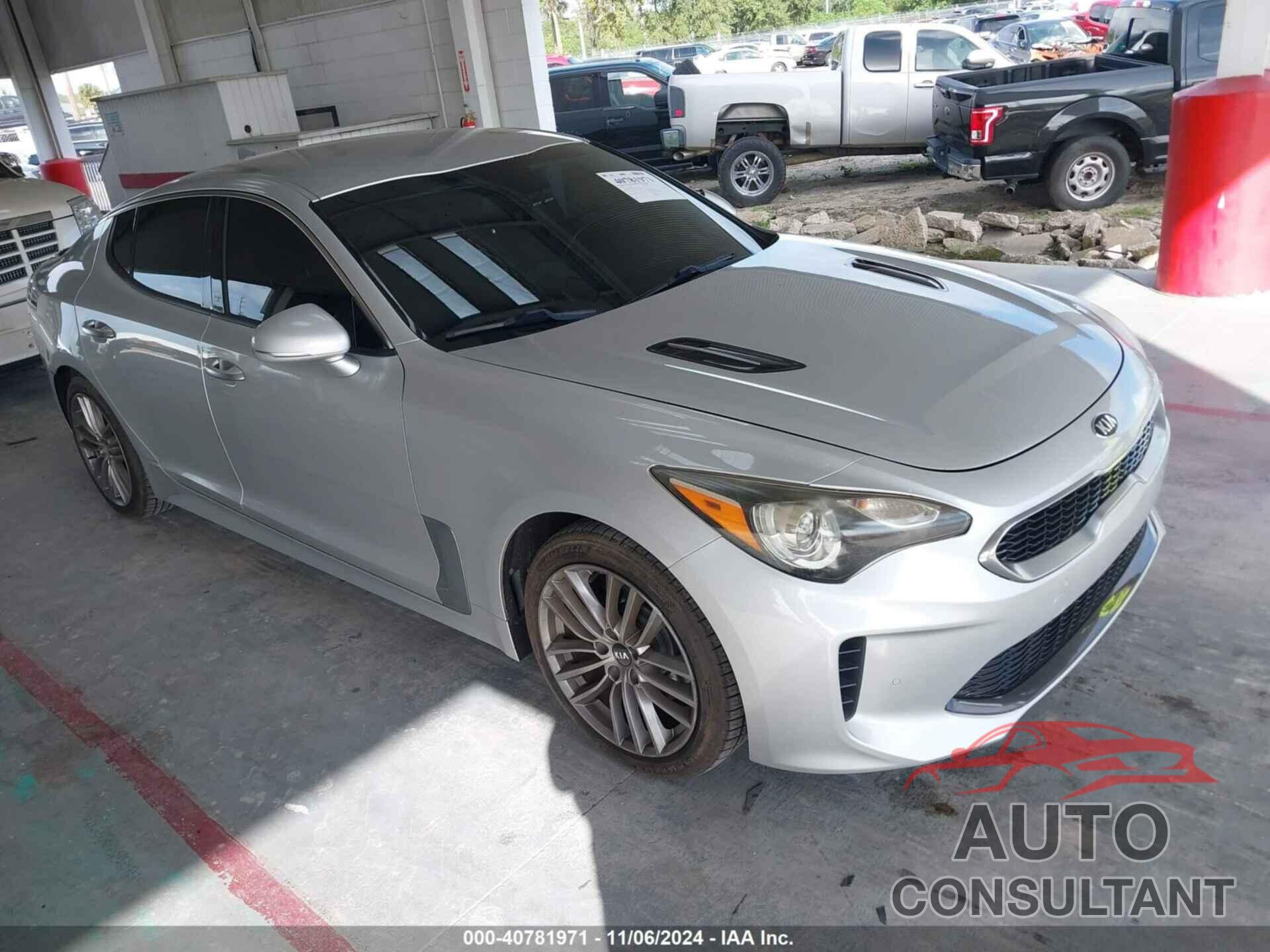 KIA STINGER 2018 - KNAE15LA7J6011738