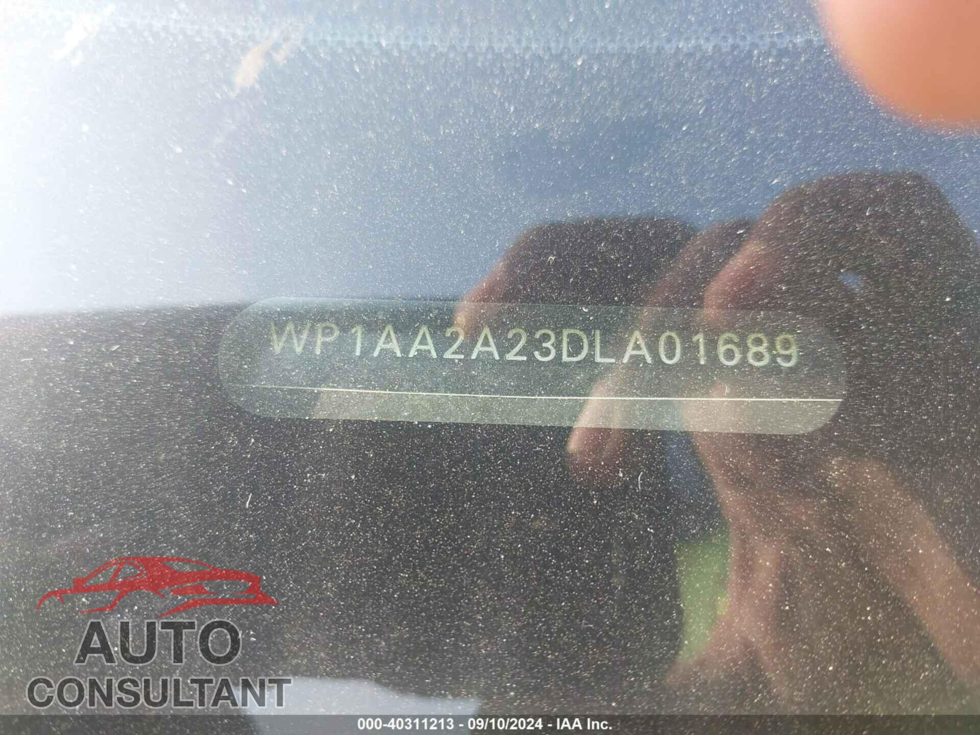 PORSCHE CAYENNE 2013 - WP1AA2A23DLA01689