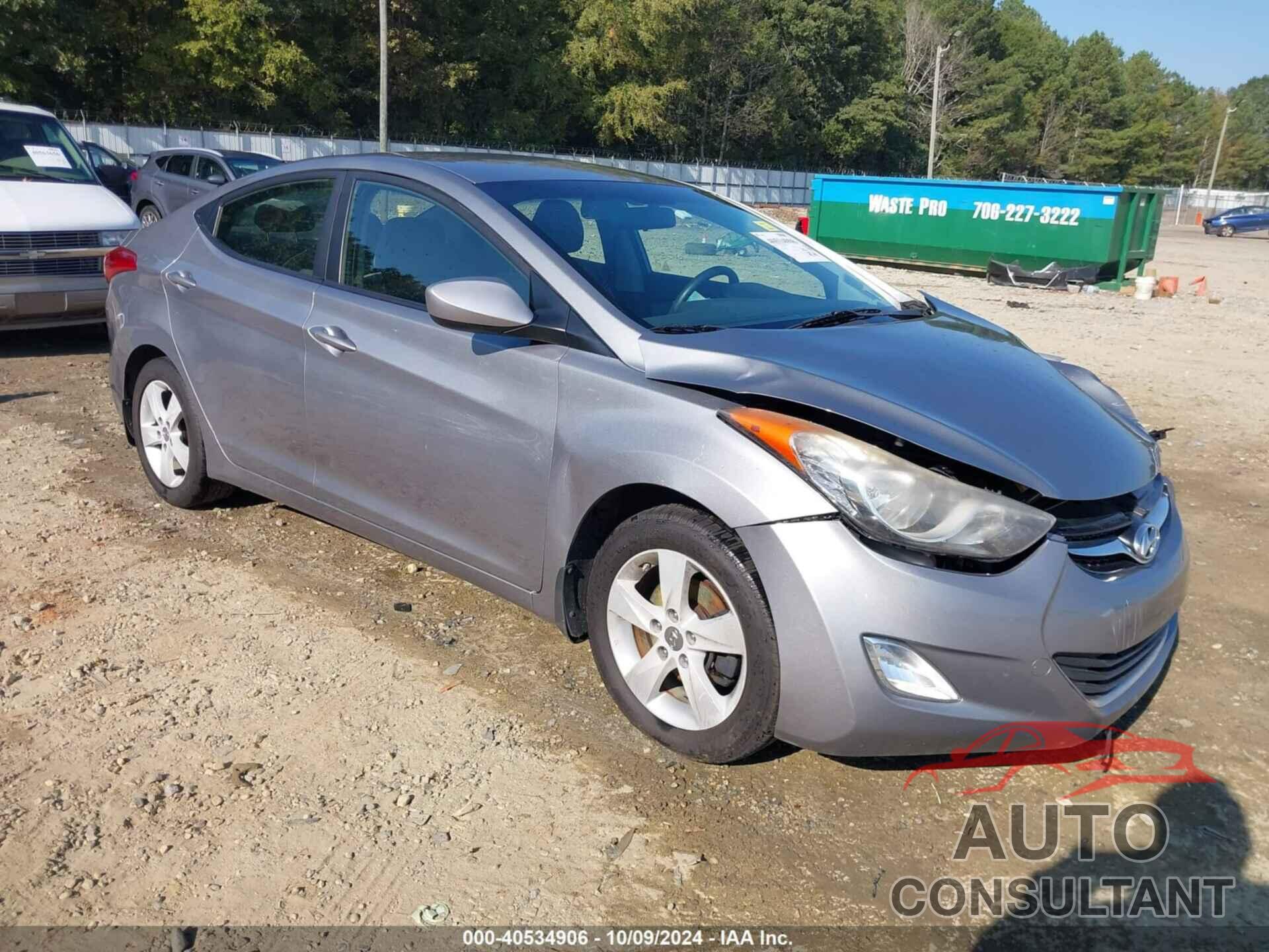 HYUNDAI ELANTRA 2013 - KMHDH4AE4DU927895