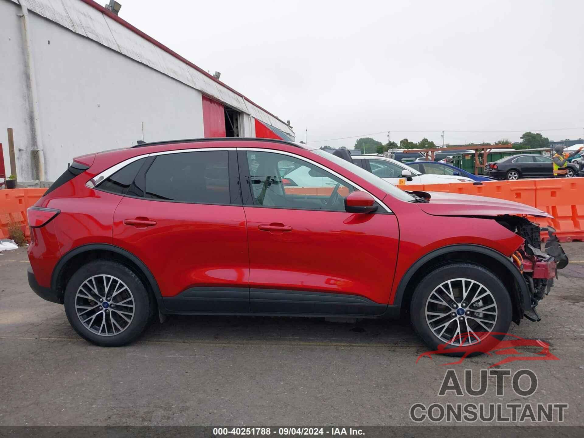 FORD ESCAPE 2021 - 1FMCU0EZ7MUB17304
