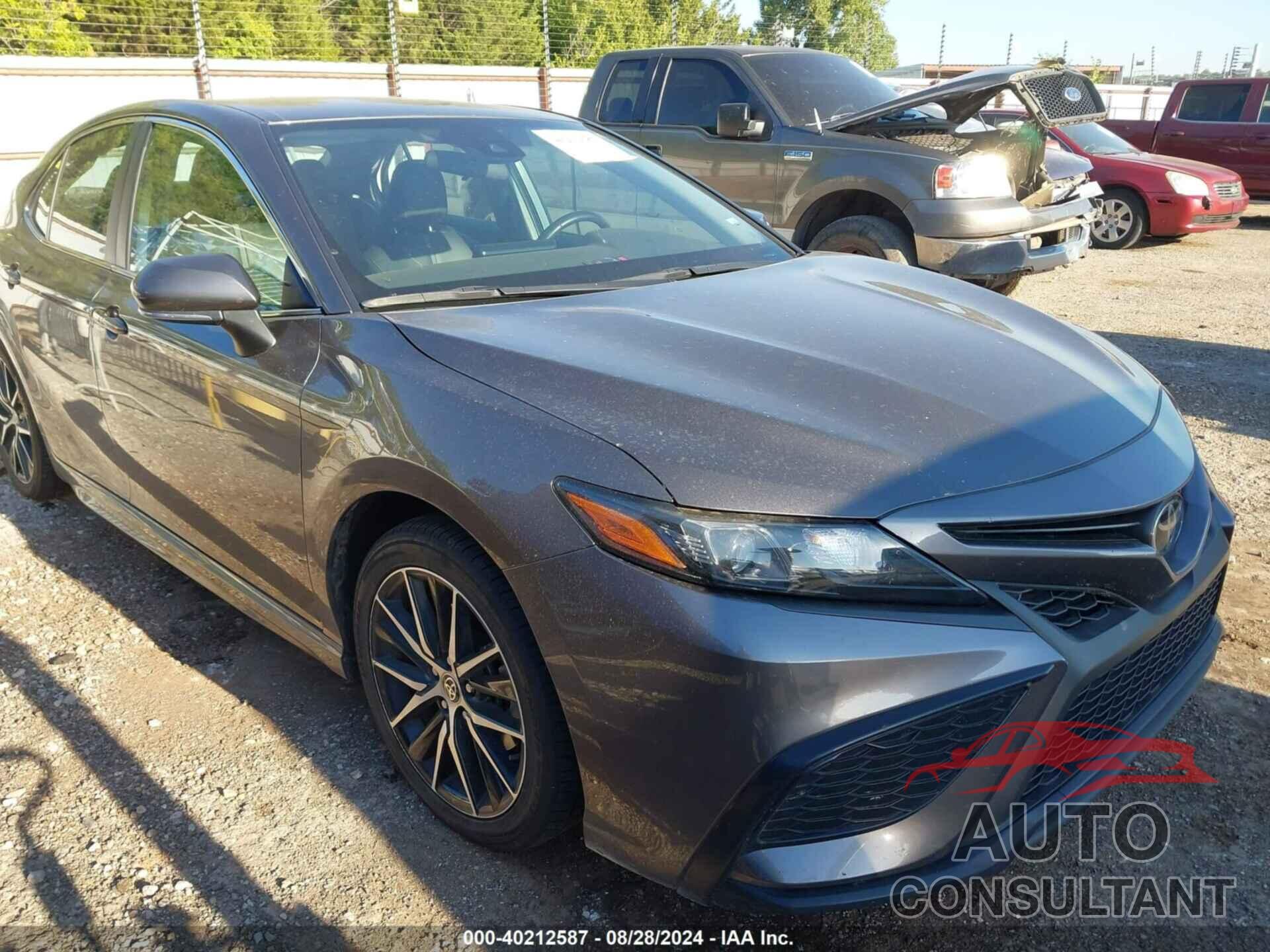 TOYOTA CAMRY 2022 - 4T1G11AK4NU685830