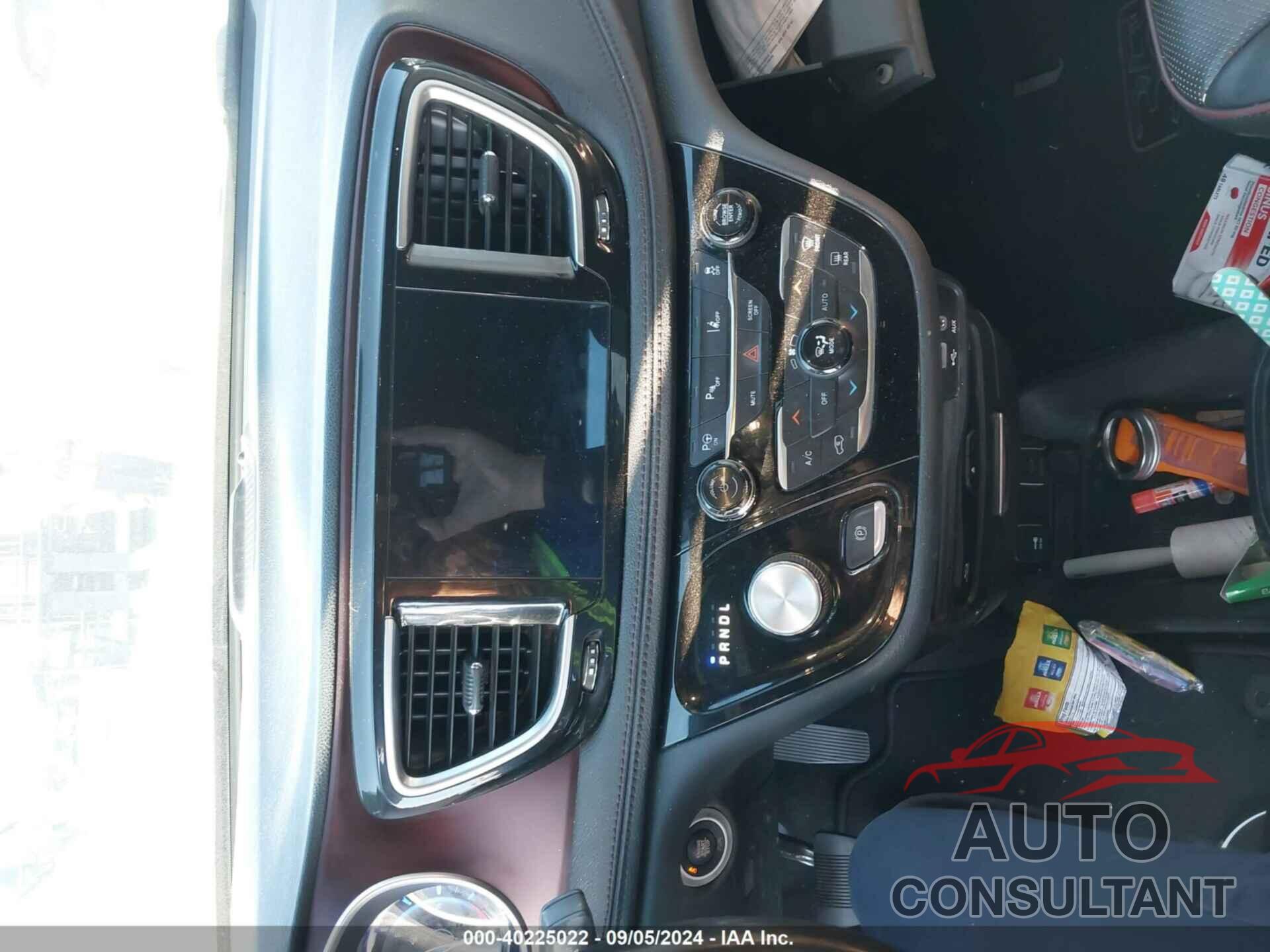 CHRYSLER PACIFICA HYBRID 2020 - 2C4RC1N7XLR134454