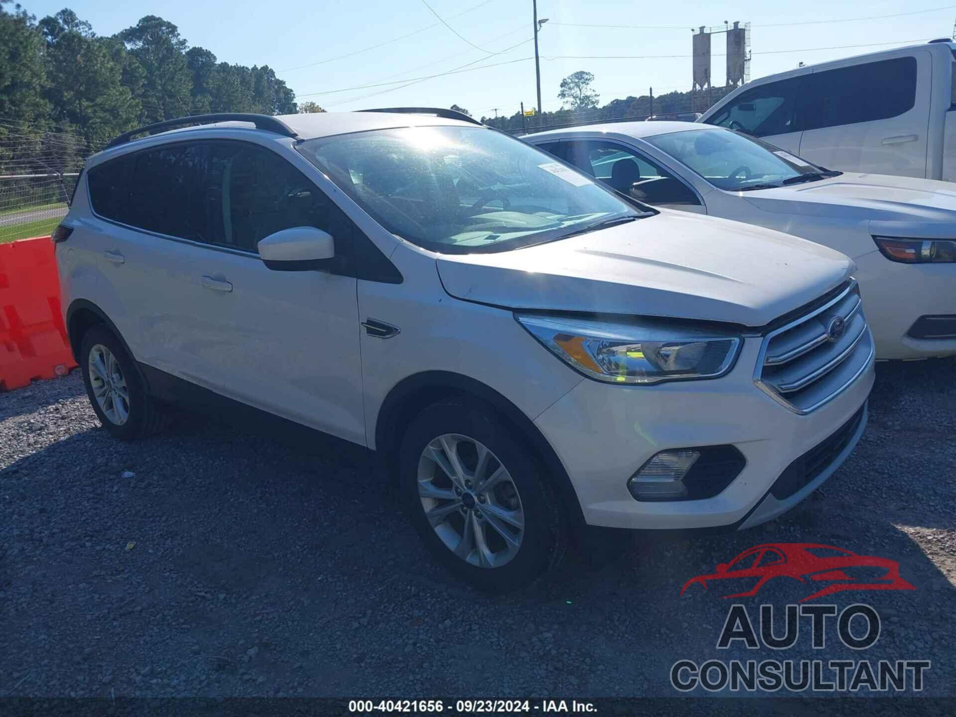 FORD ESCAPE 2018 - 1FMCU0GD7JUD54775