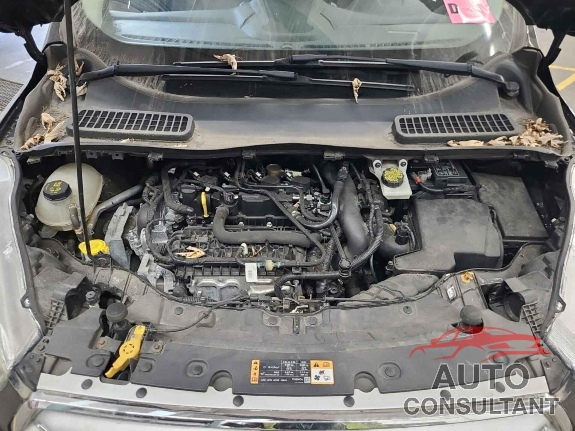 FORD ESCAPE 2018 - 1FMCU9GD1JUA88240