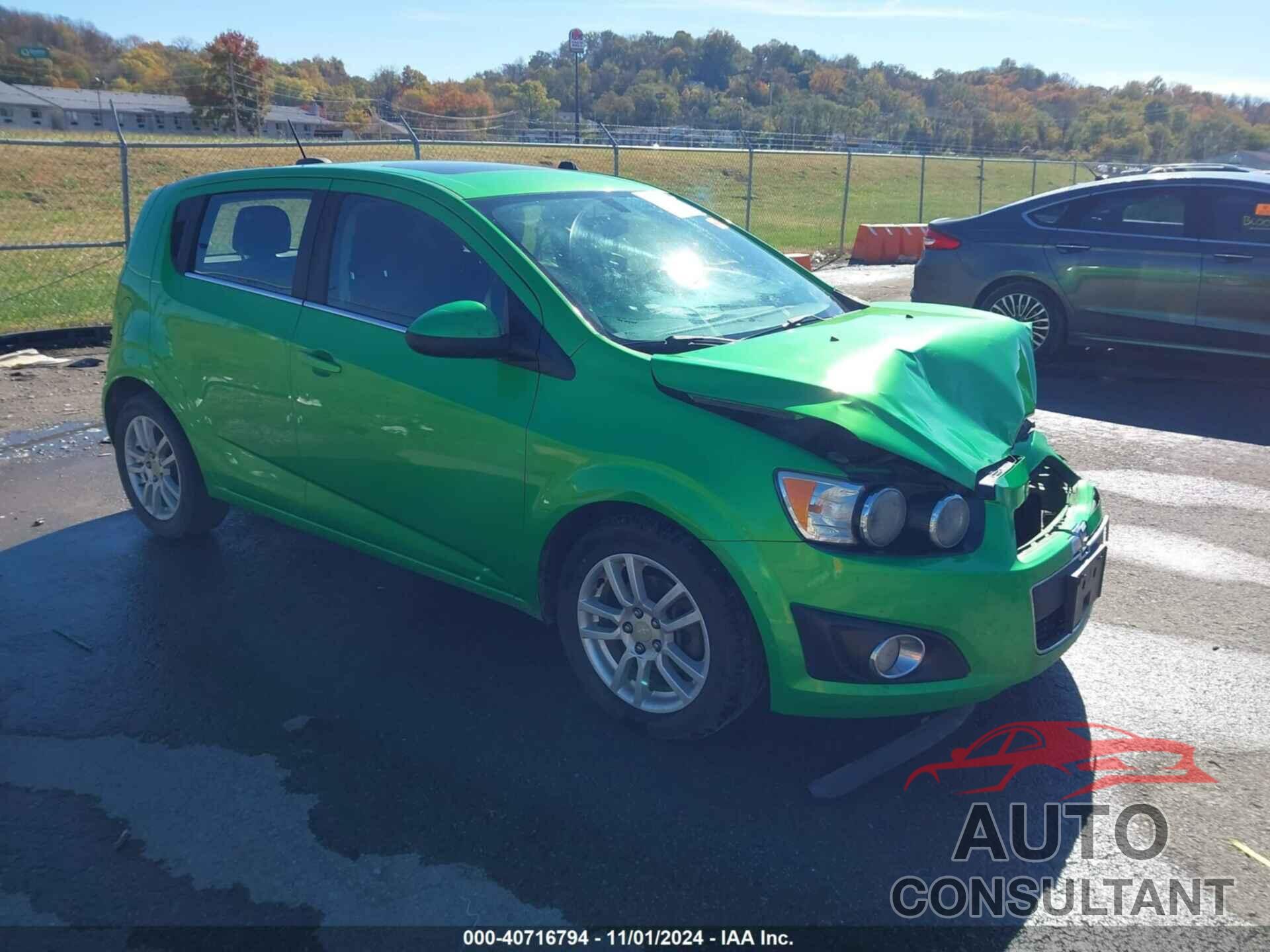 CHEVROLET SONIC 2015 - 1G1JC6SH3F4183096