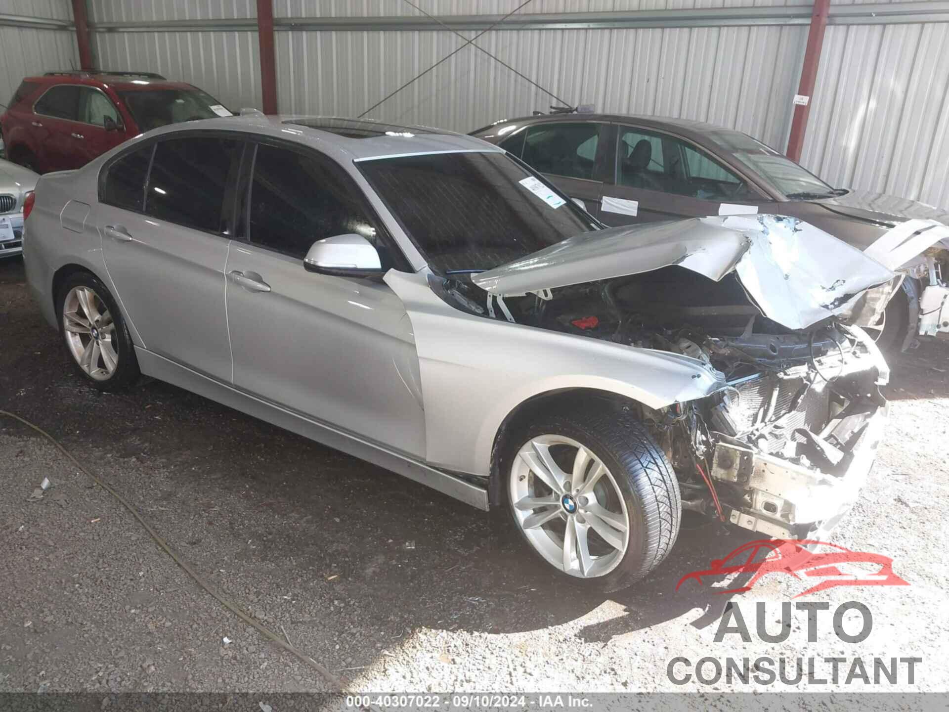 BMW 320I 2016 - WBA8E1G54GNT37552