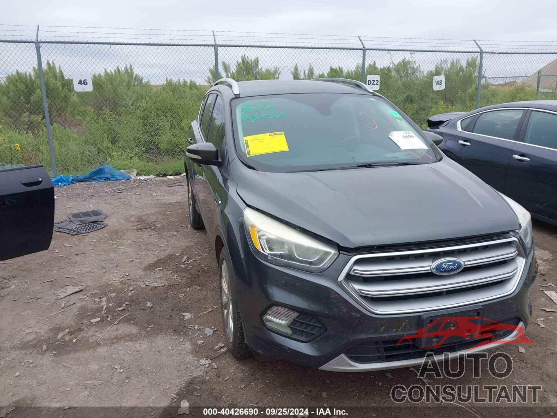 FORD ESCAPE 2017 - 1FMCU0JD0HUA93475