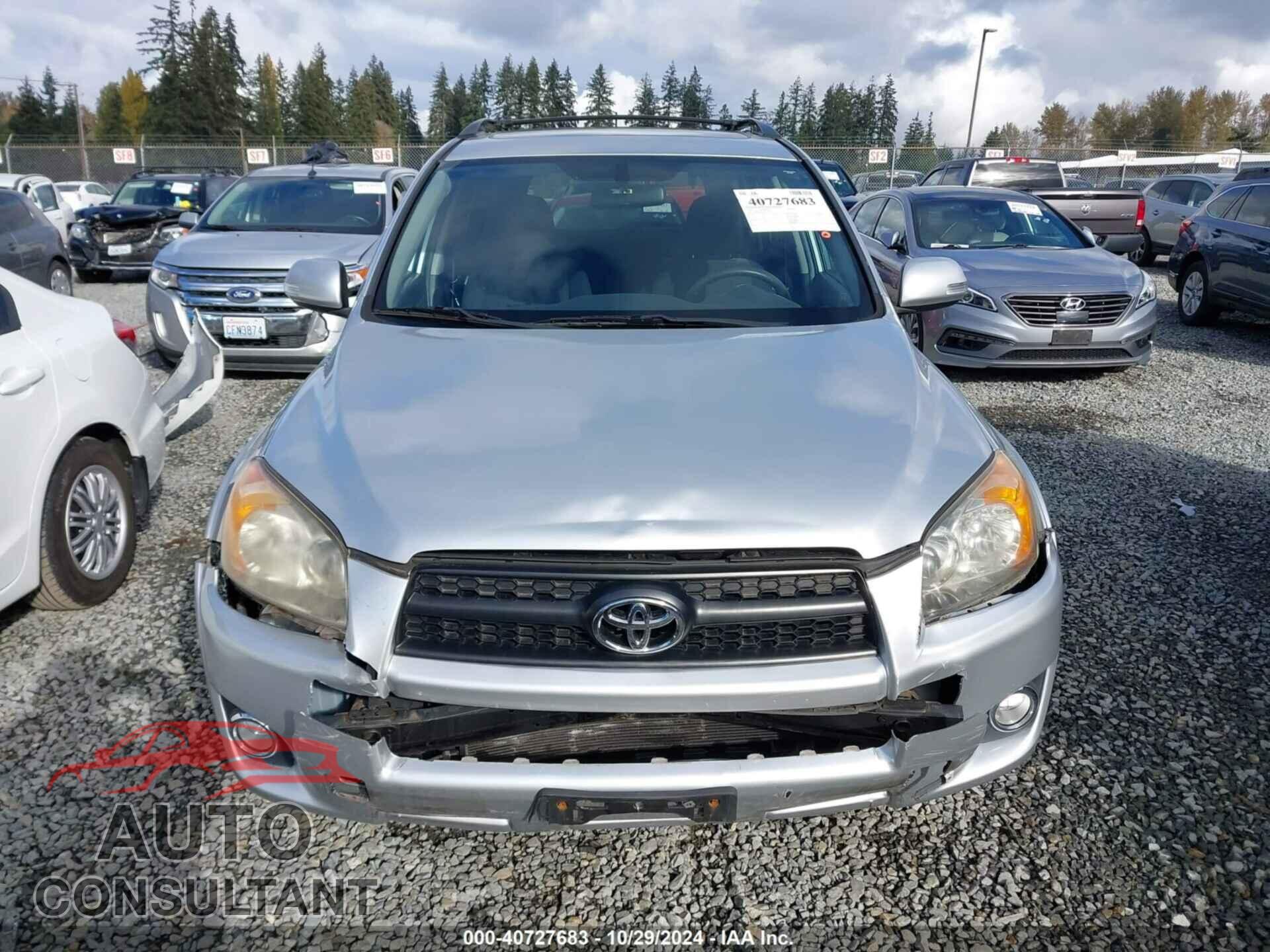 TOYOTA RAV4 2011 - JTMRF4DV2B5042016