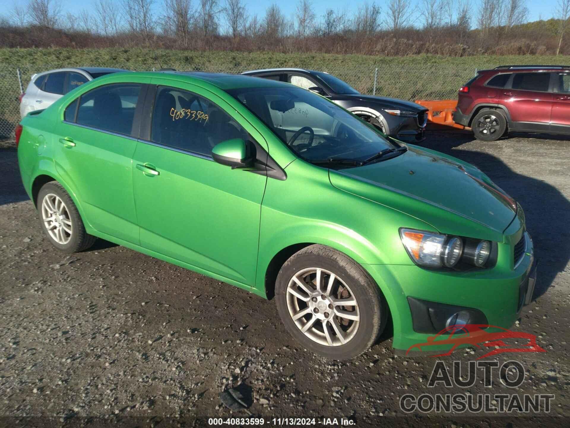 CHEVROLET SONIC 2015 - 1G1JC5SGXF4102502