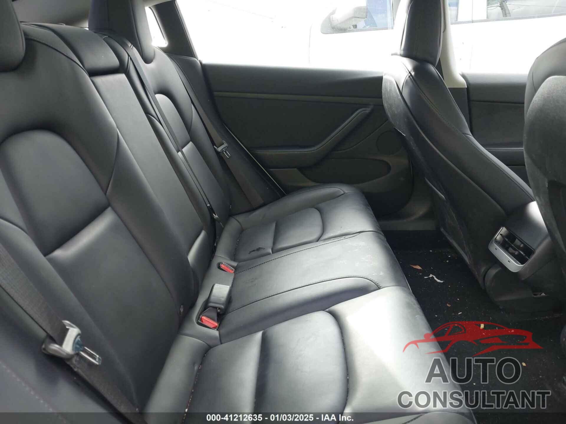 TESLA MODEL 3 2021 - 5YJ3E1EA8MF977447