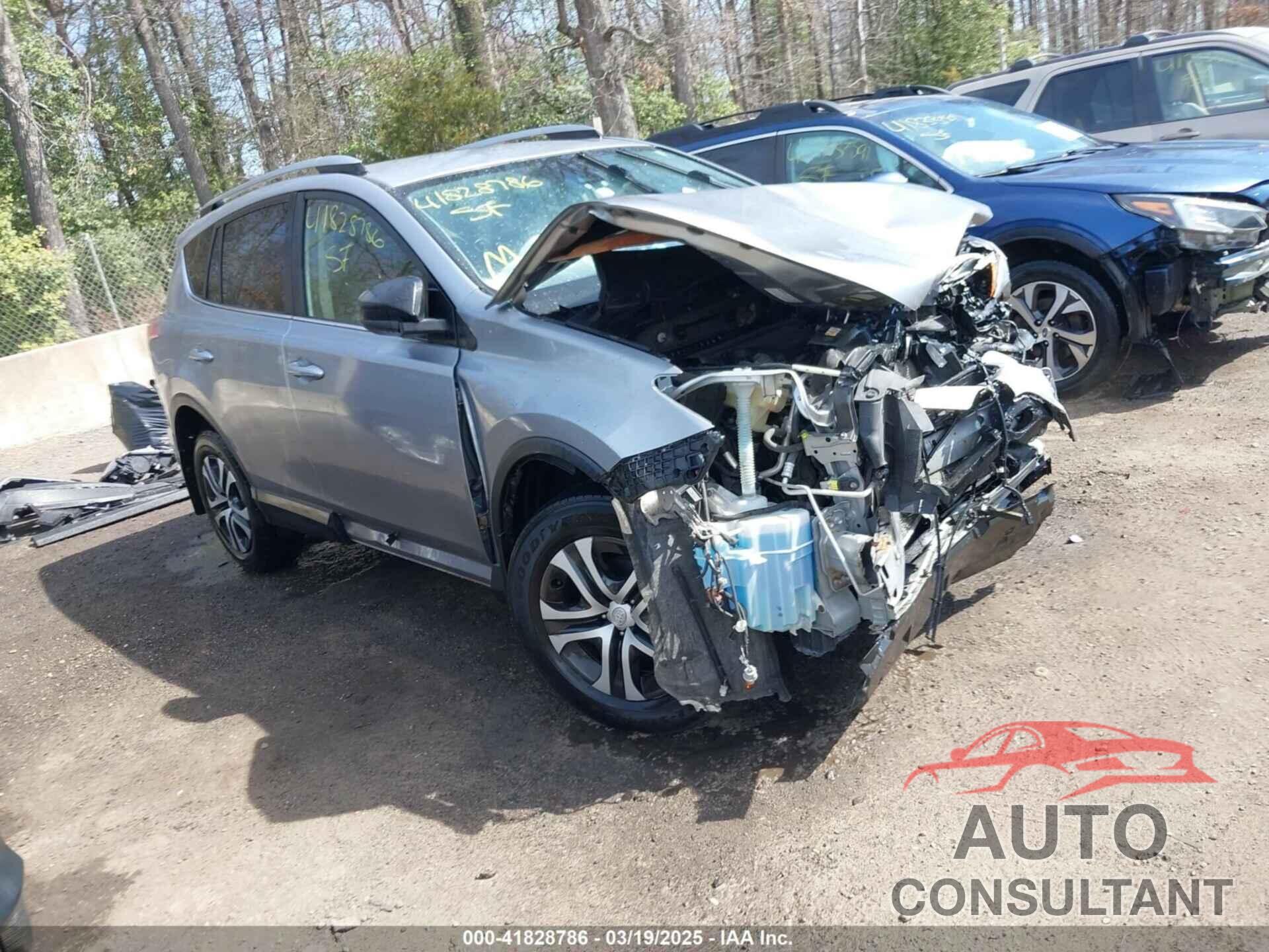 TOYOTA RAV4 2018 - JTMBFREV3JJ216131