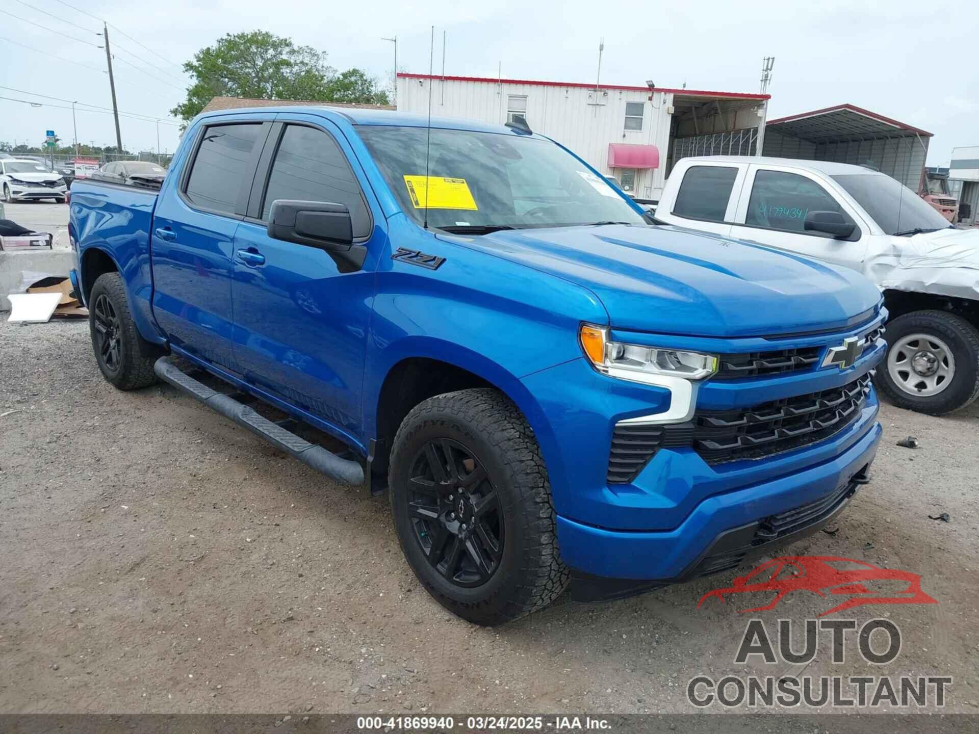 CHEVROLET SILVERADO 1500 2023 - 1GCUDEED9PZ188313
