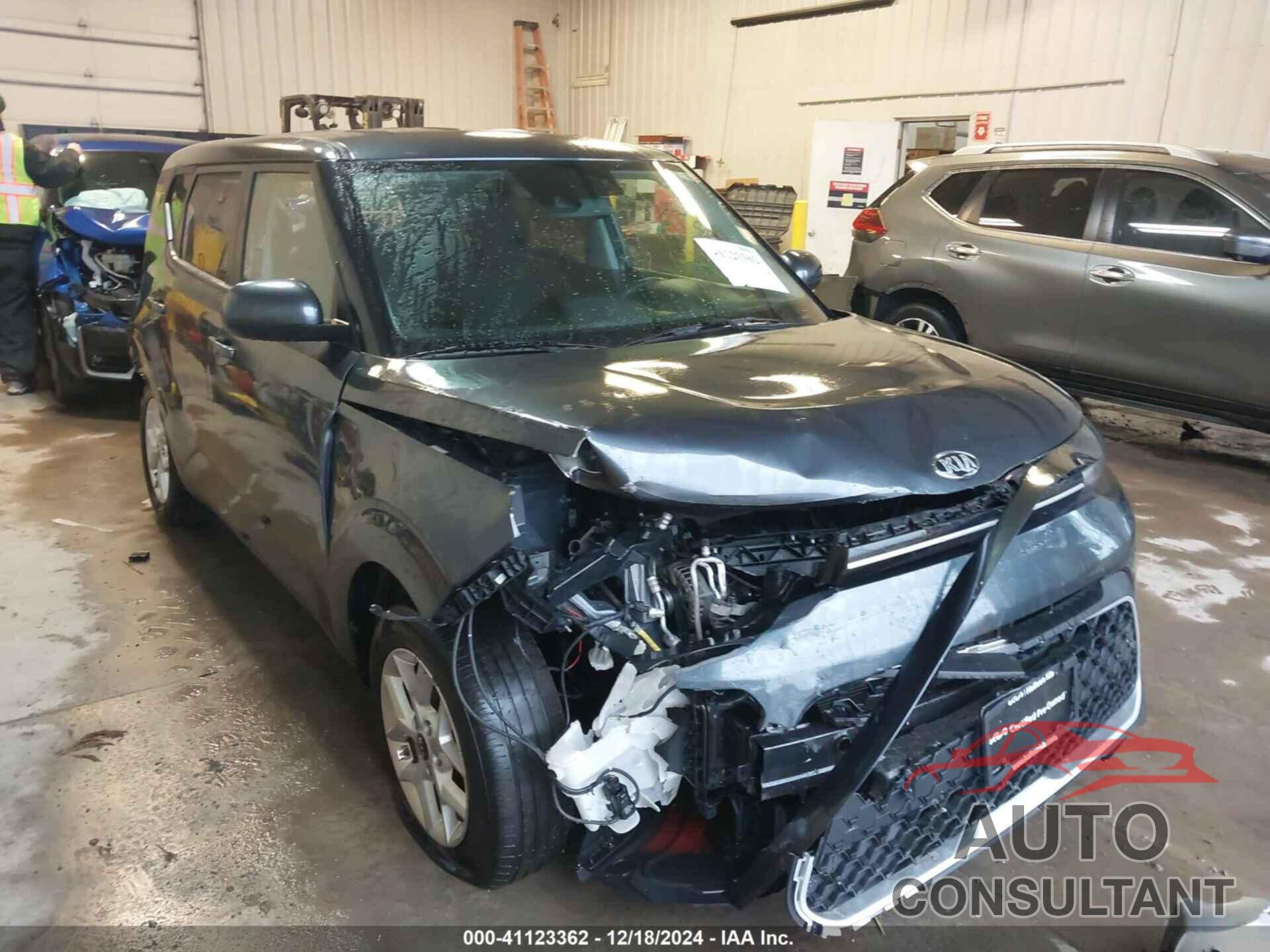 KIA SOUL 2021 - KNDJ23AUXM7767238