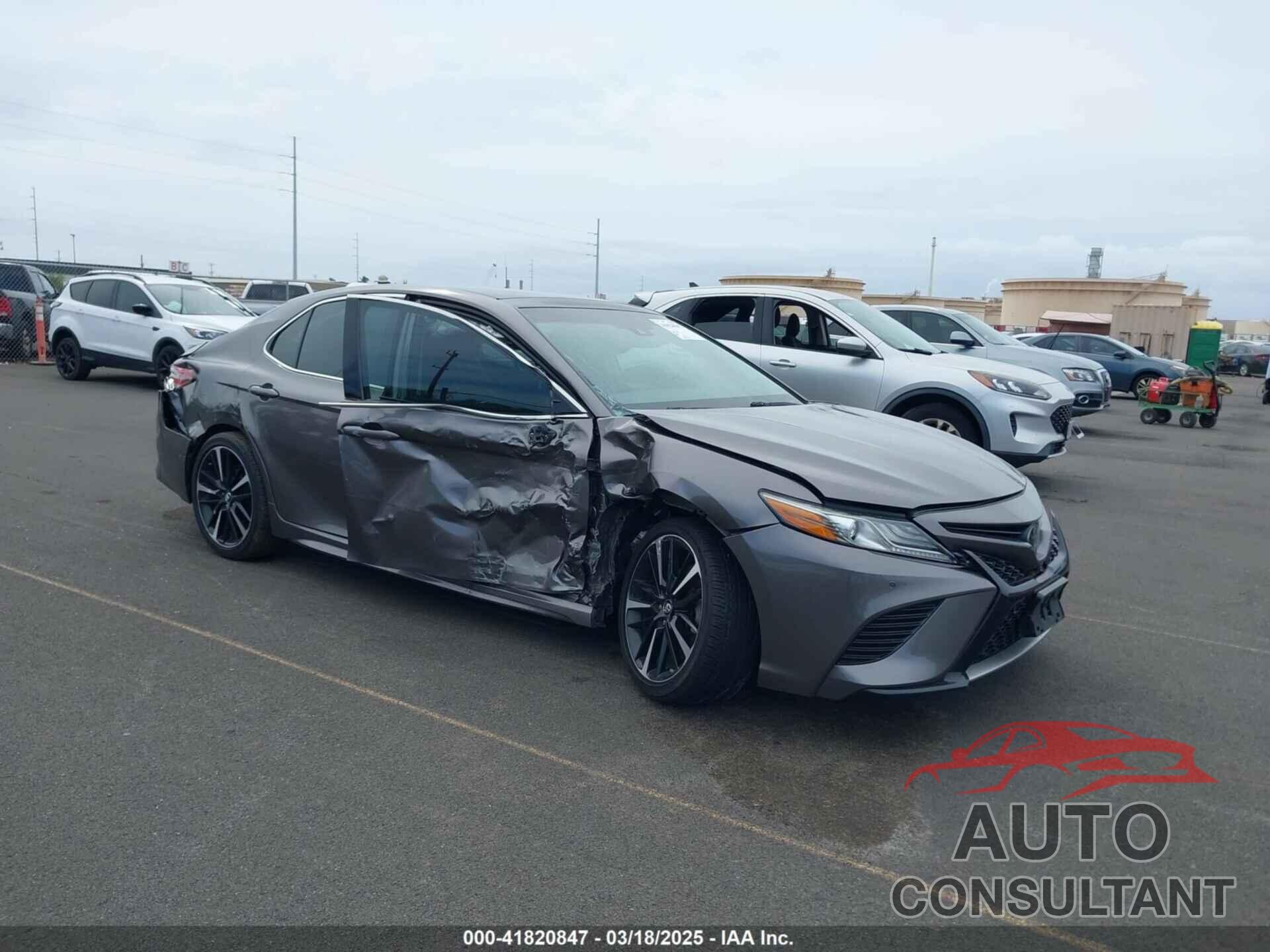 TOYOTA CAMRY 2018 - 4T1B61HK1JU122343