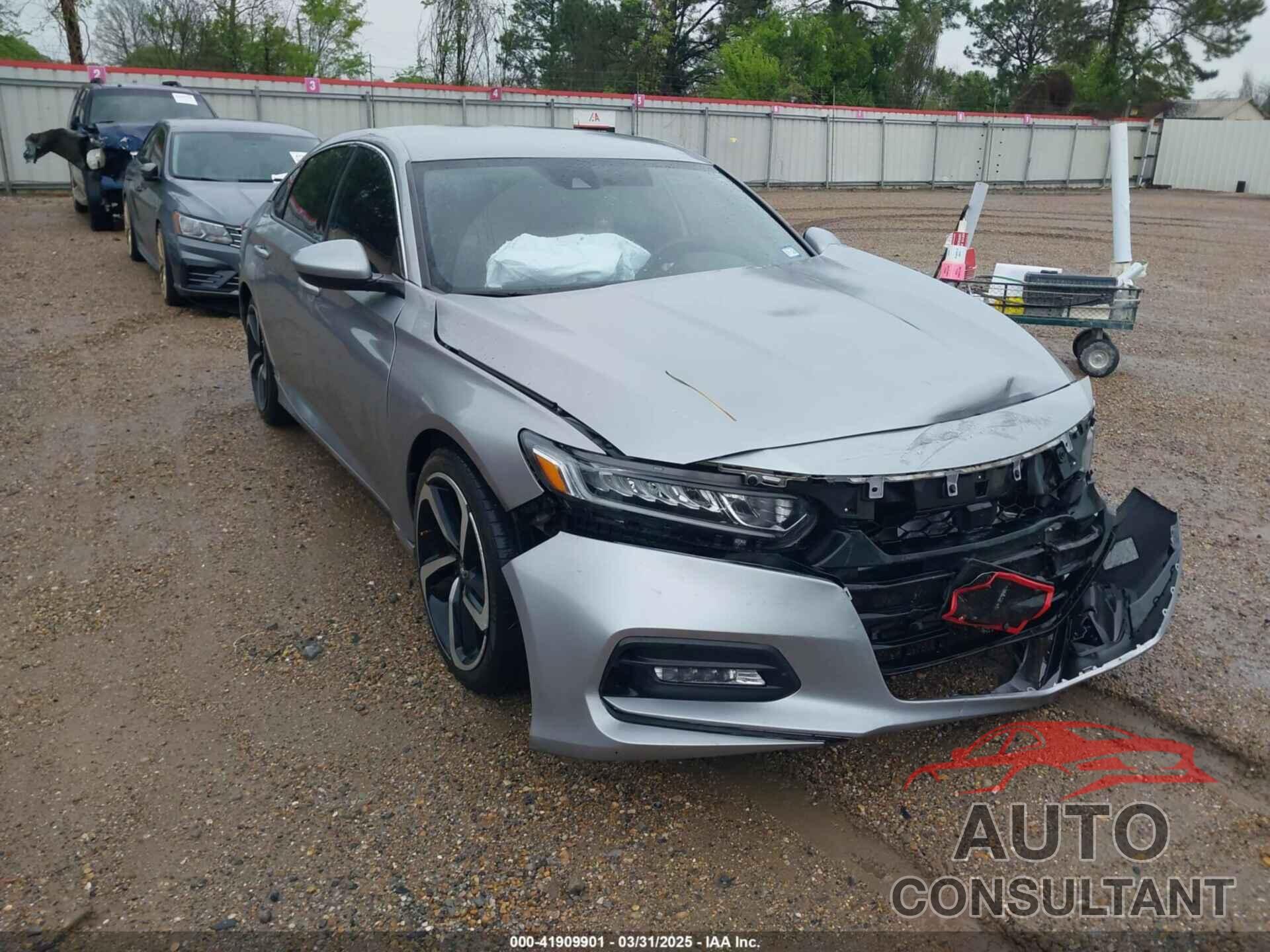 HONDA ACCORD 2018 - 1HGCV1F38JA137044