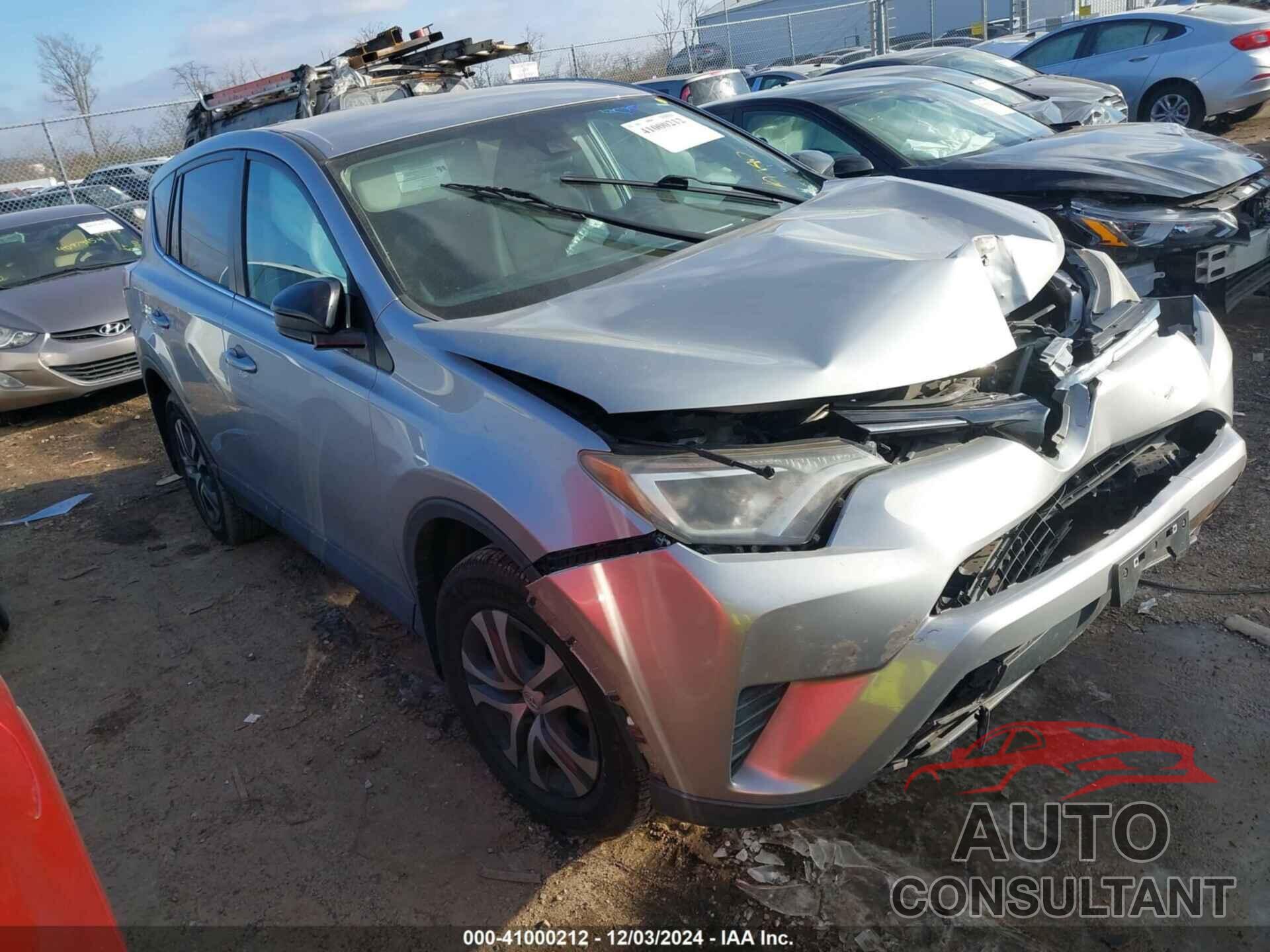 TOYOTA RAV4 2018 - 2T3BFREV5JW771177