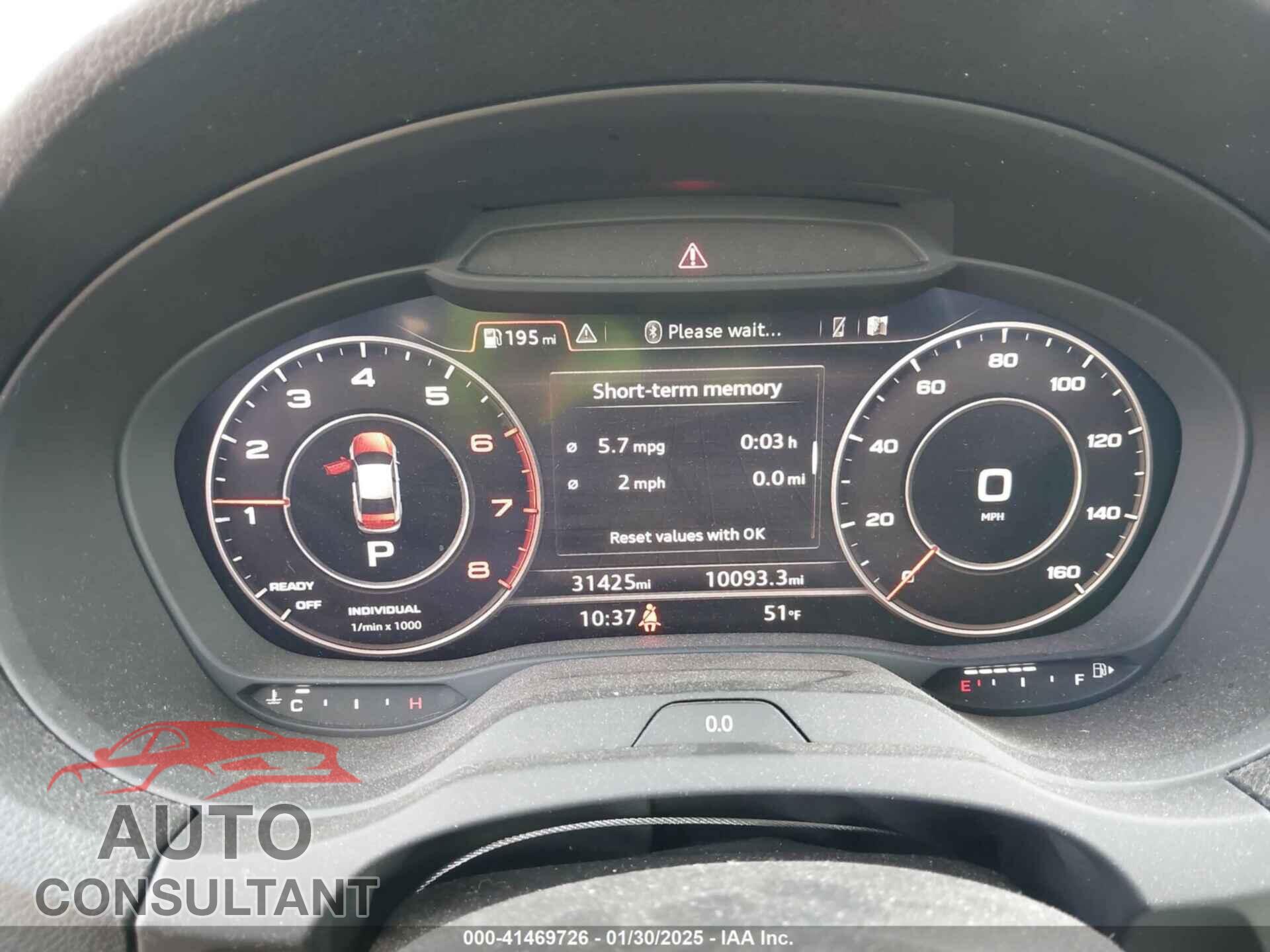 AUDI A3 2019 - WAUGUGFF4KA083871