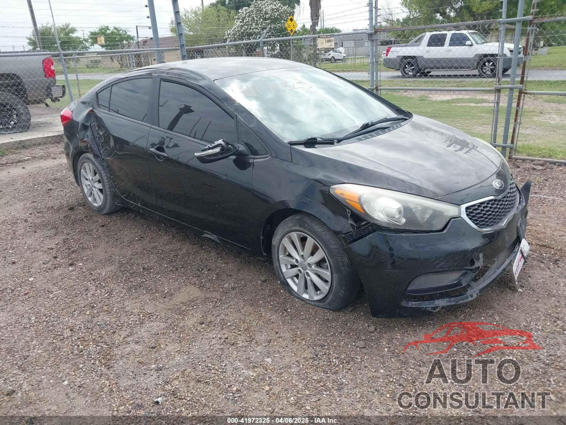 KIA FORTE 2016 - KNAFX4A6XG5574714