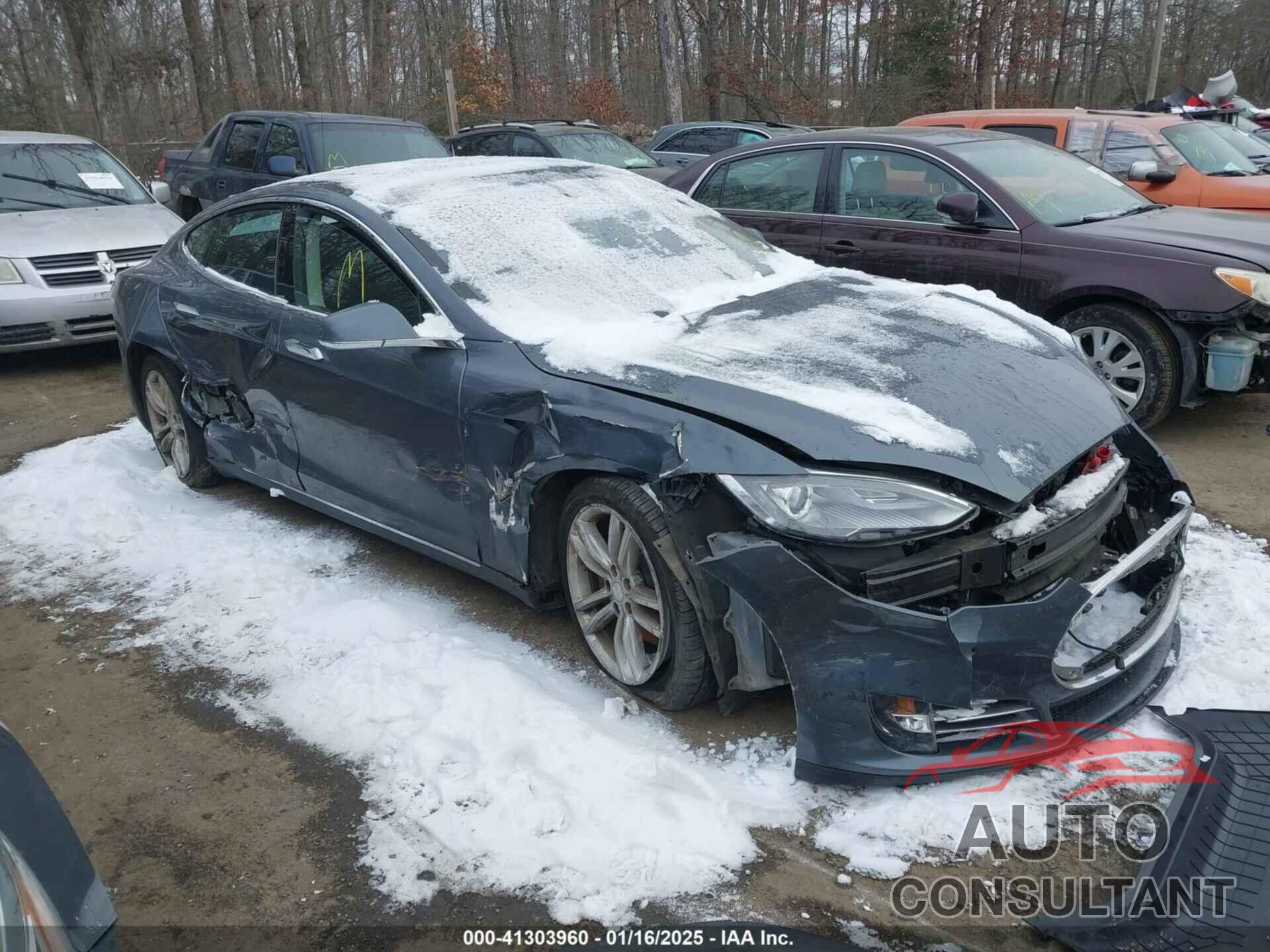 TESLA MODEL S 2013 - 5YJSA1CN6DFP26763