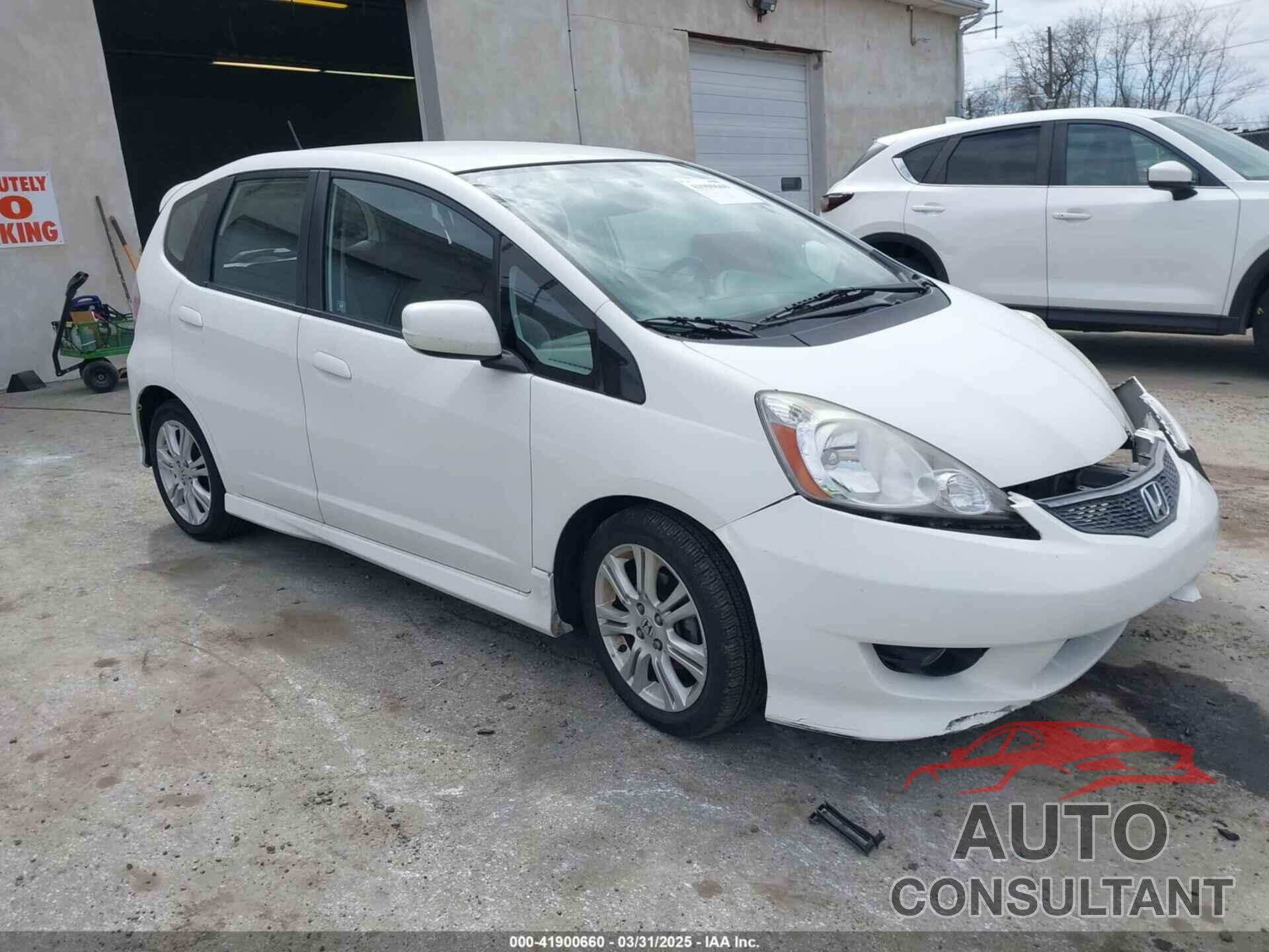 HONDA FIT 2011 - JHMGE8H55BC010795