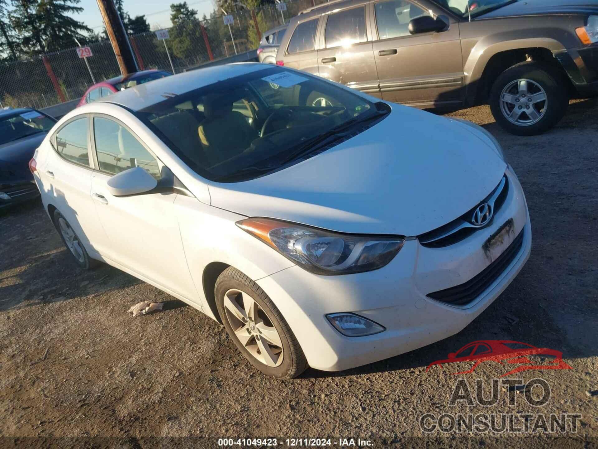 HYUNDAI ELANTRA 2012 - 5NPDH4AE7CH106755