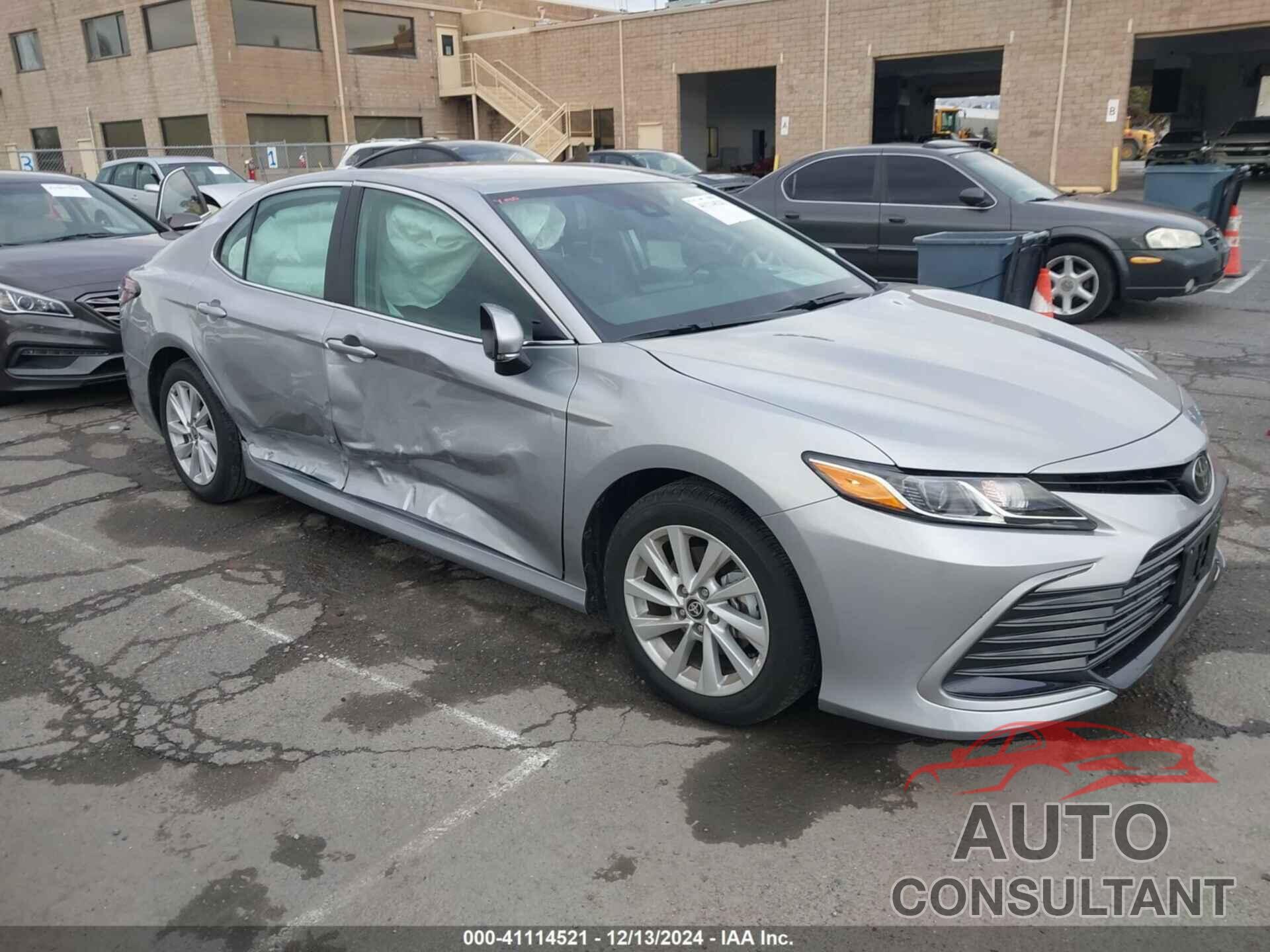 TOYOTA CAMRY 2024 - 4T1R11AK4RU257450