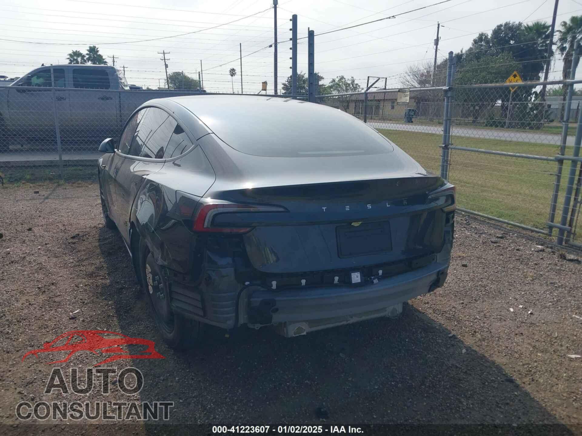 TESLA MODEL 3 2024 - 5YJ3E1EA7RF848199