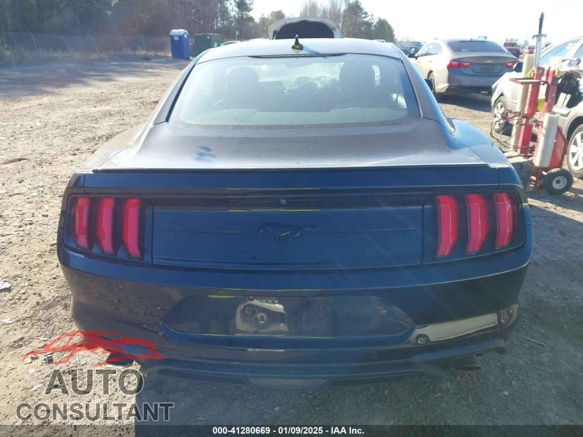 FORD MUSTANG 2021 - 1FA6P8TH7M5120138