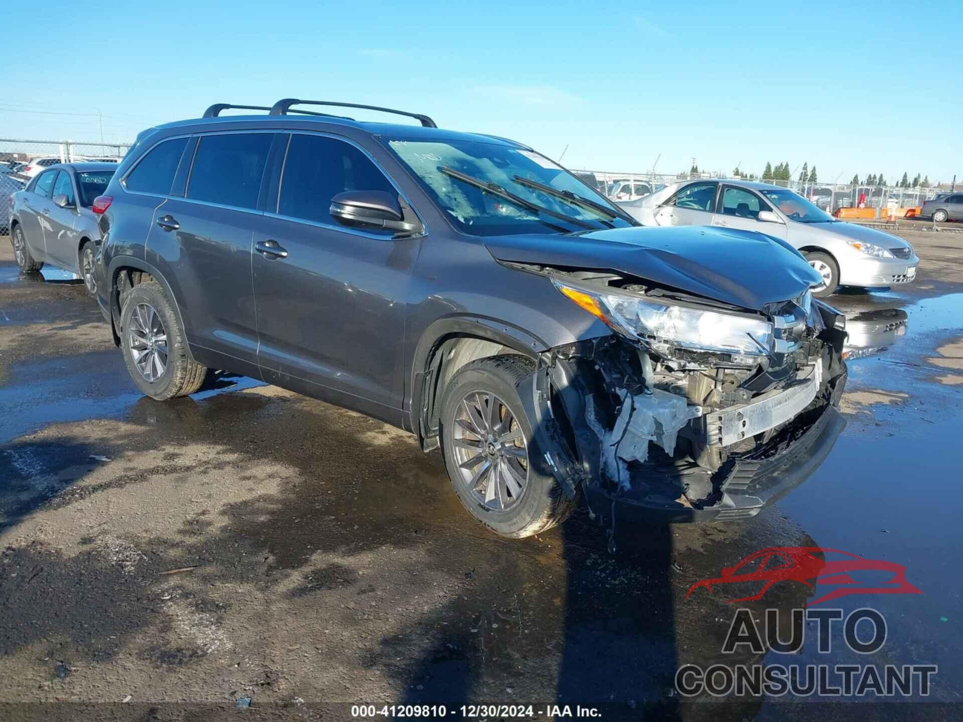 TOYOTA HIGHLANDER 2017 - 5TDKZRFH9HS508900