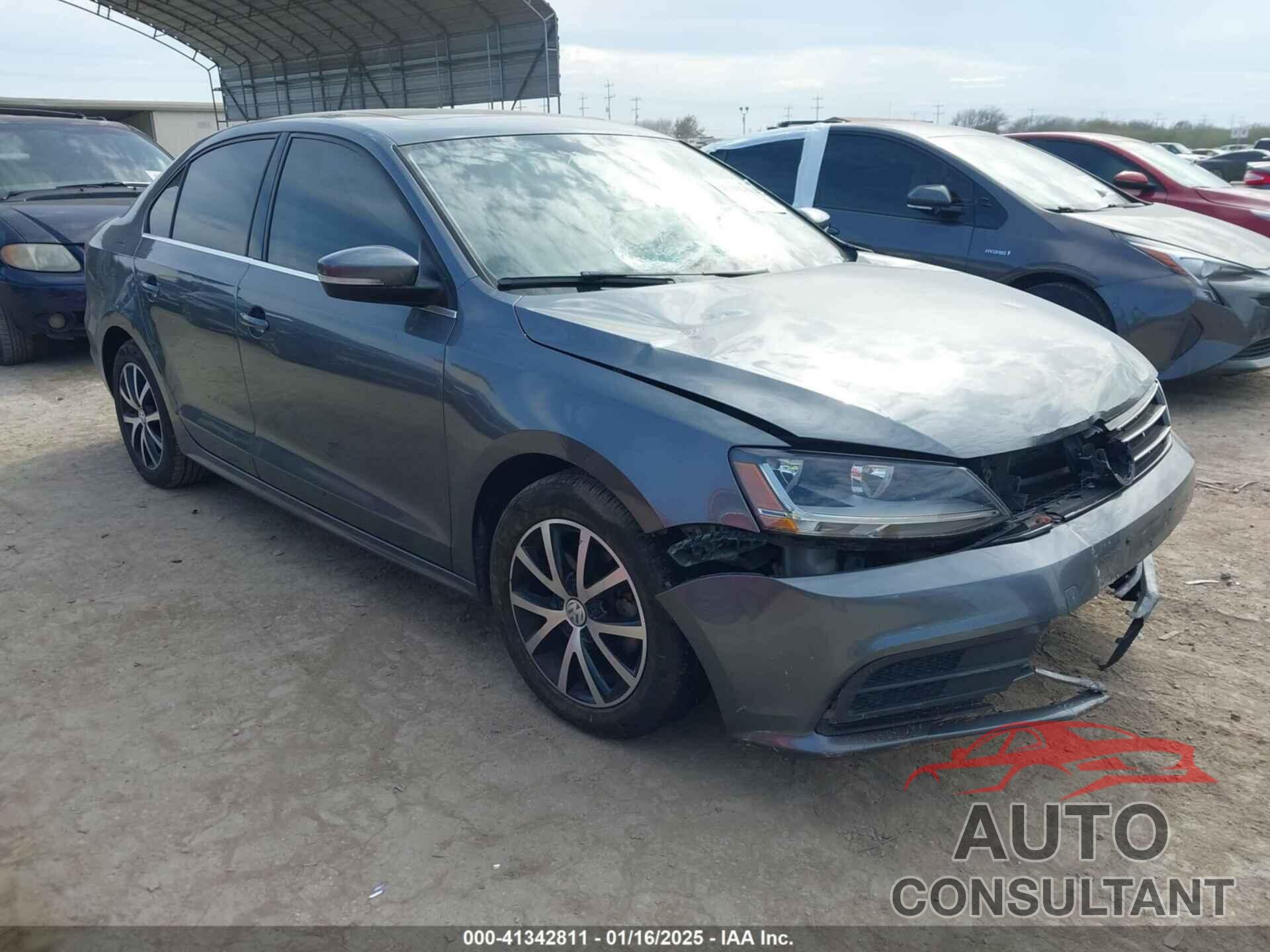 VOLKSWAGEN JETTA 2018 - 3VWDB7AJ7JM232893