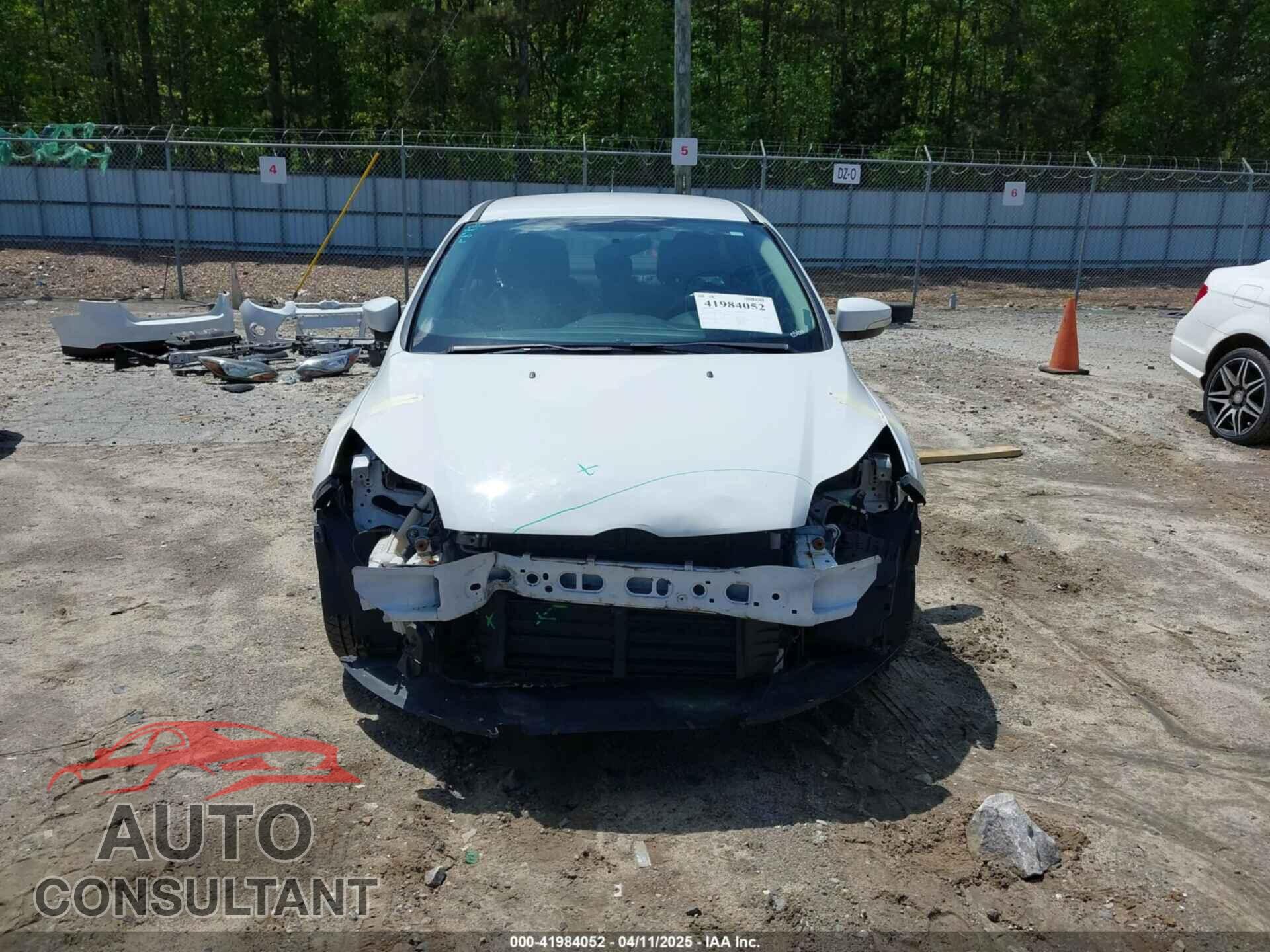 FORD FOCUS 2014 - 1FADP3F20EL265892