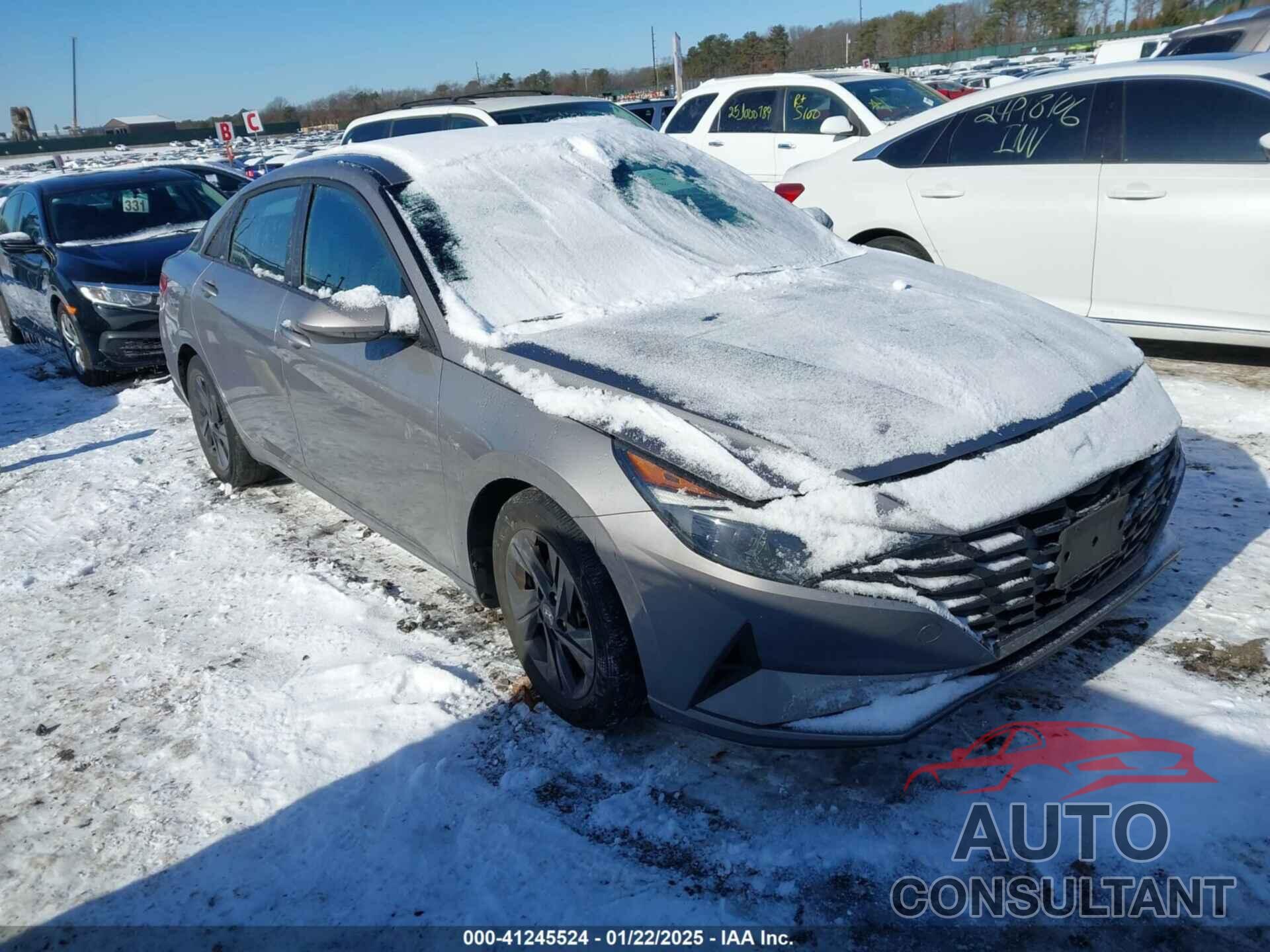 HYUNDAI ELANTRA 2022 - KMHLM4AG3NU271831