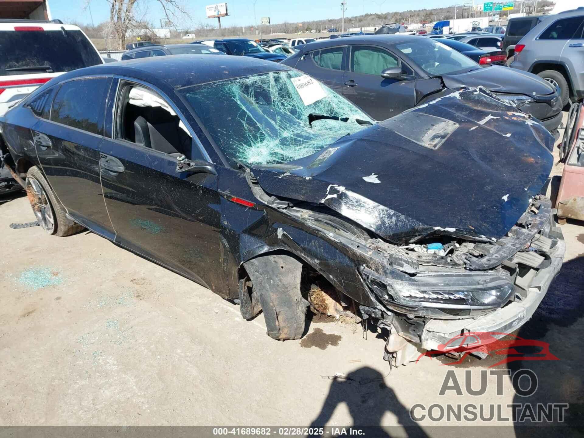 HONDA ACCORD 2018 - 1HGCV1F32JA142580