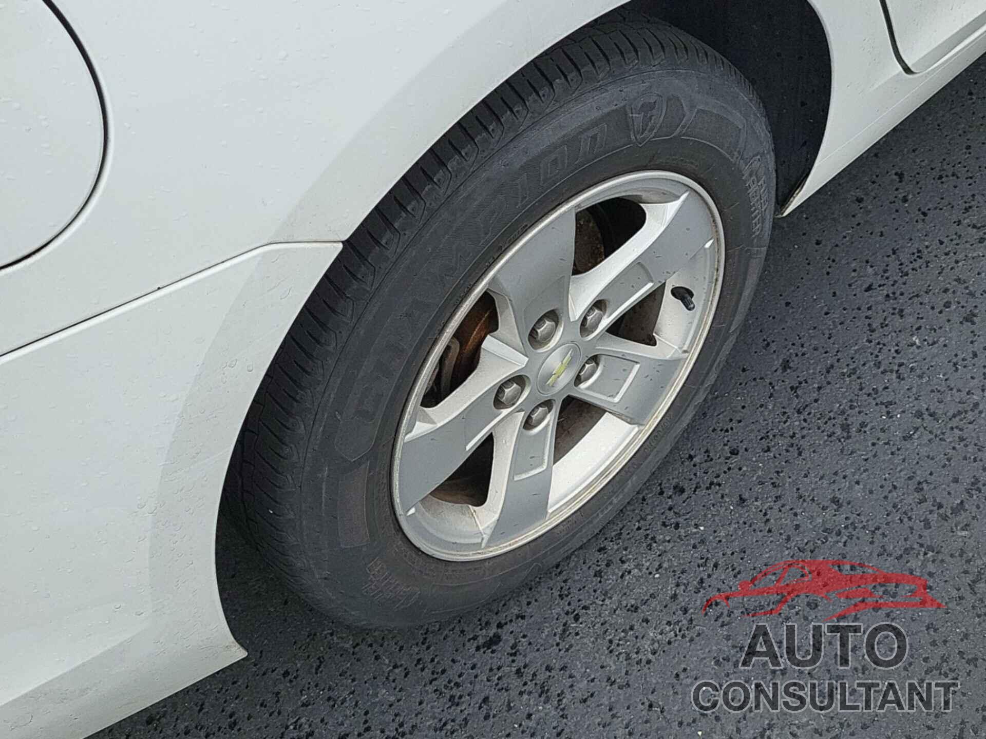 CHEVROLET MALIBU 2015 - 1G11B5SL3FU152173